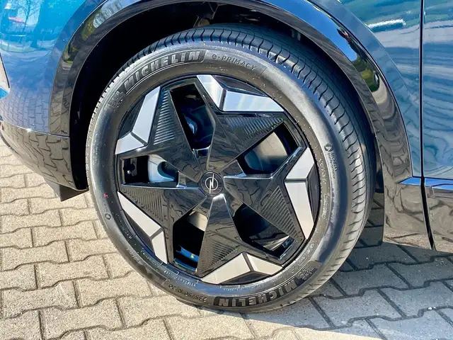 Opel Grandland view 9