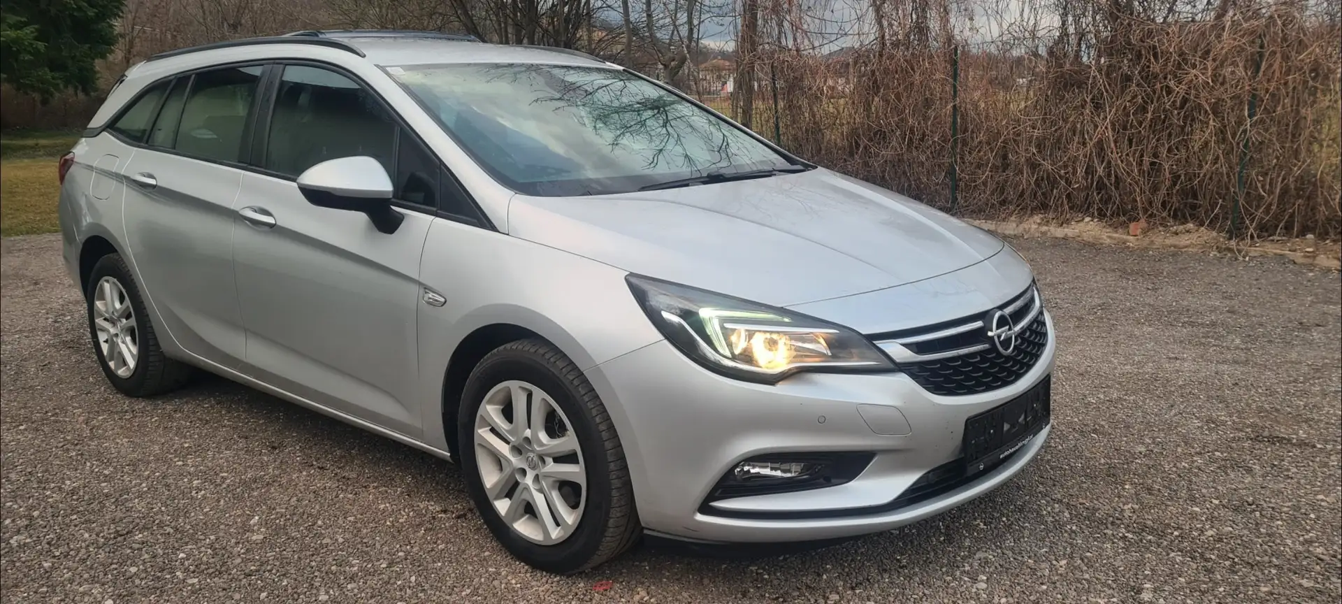 Opel Astra Edition Start/Stop Grau - 2