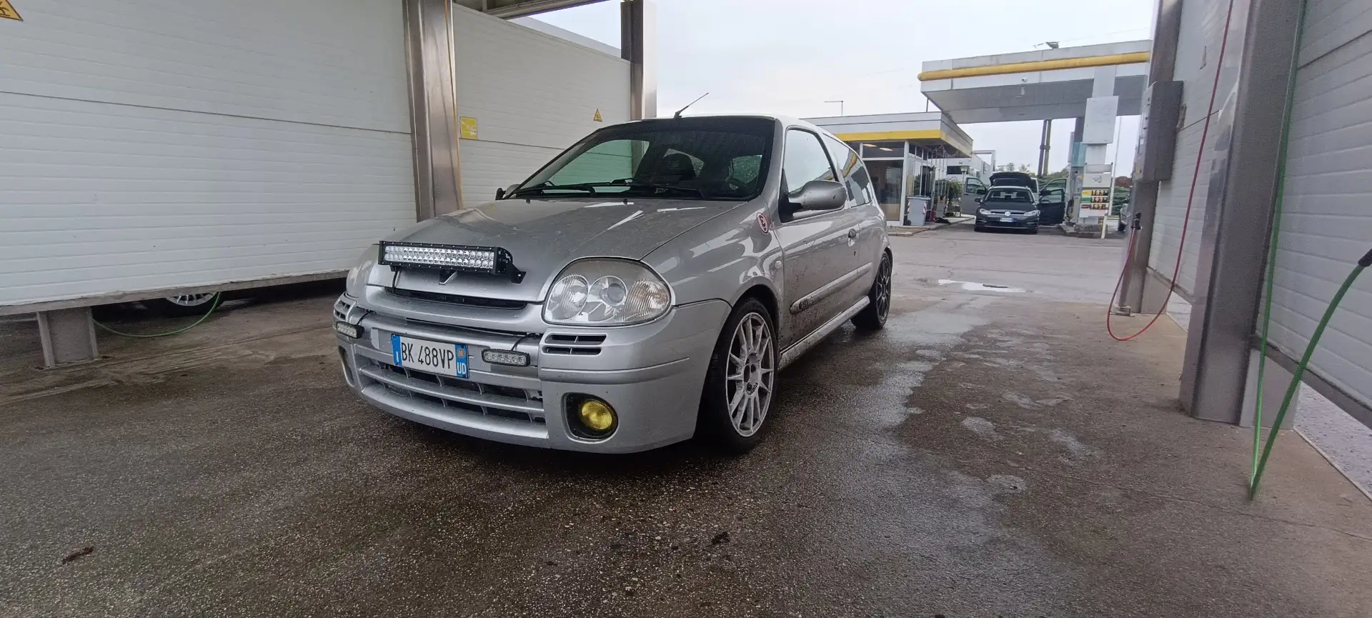 Renault Clio 3p 2.0 16v Sport - 1
