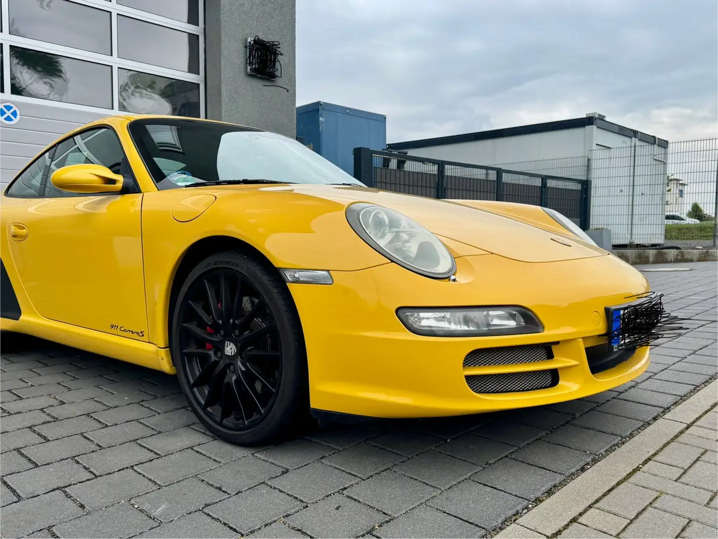 Porsche 997 911 Carrera S Gelb - 2