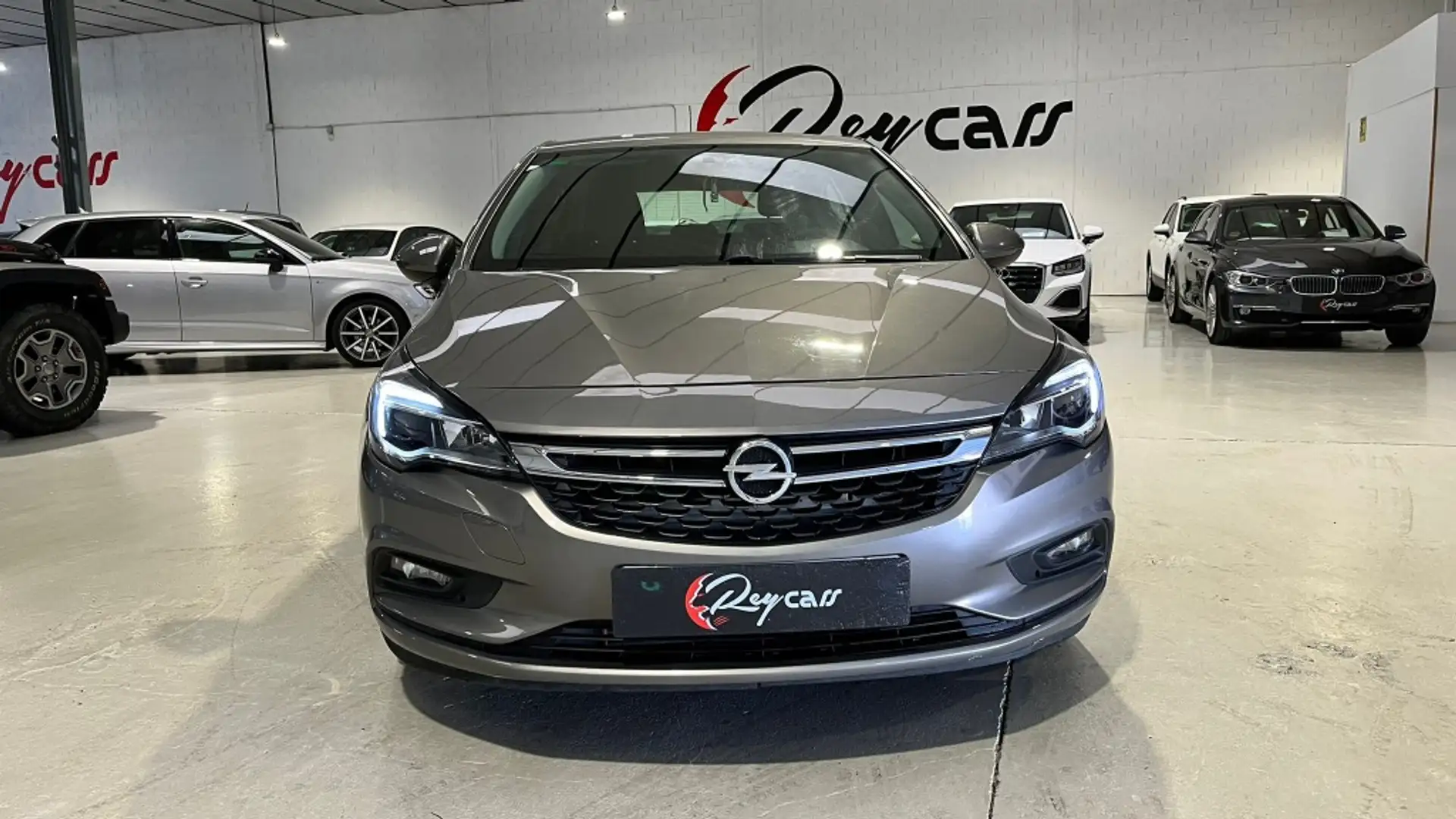 Opel Astra 1.6CDTi Business + 110 Gris - 2