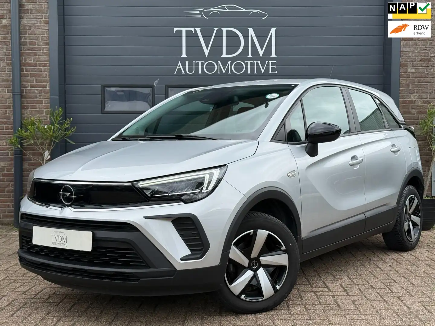 Opel Crossland 1.2 Turbo Business Elegance|NAVI|CAMERA|CRUISE Gris - 1
