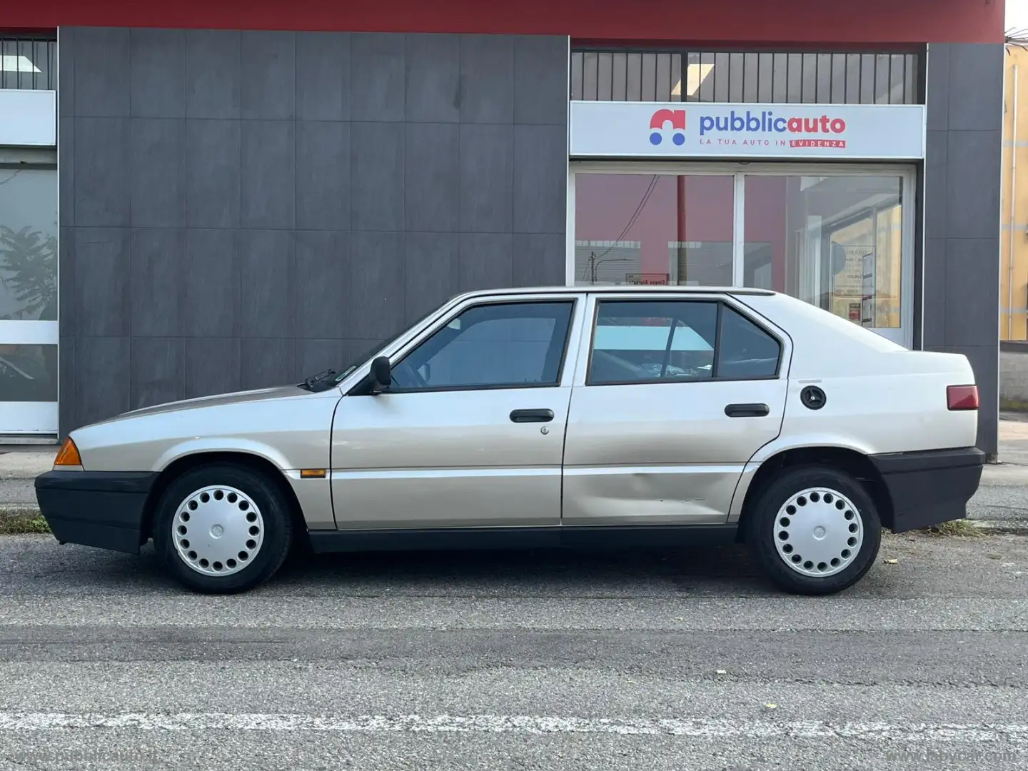 Alfa Romeo 33 1.3 VL Silber - 2