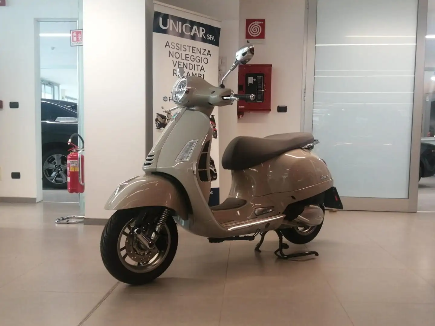 Vespa GTS 300 "i-get" EURO 5 - NUOVO IN PRONTA CONSEGNA! Bej - 1