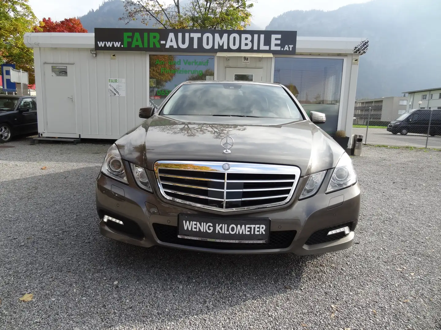 Mercedes-Benz E 350 CDI AUTOMATiK AVANTGARDE BlueEfficiency Grau - 2