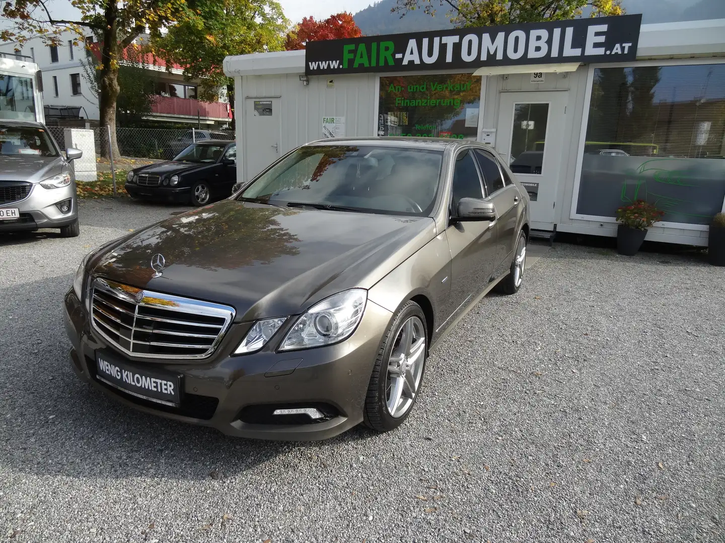 Mercedes-Benz E 350 CDI AUTOMATiK AVANTGARDE BlueEfficiency Grau - 1