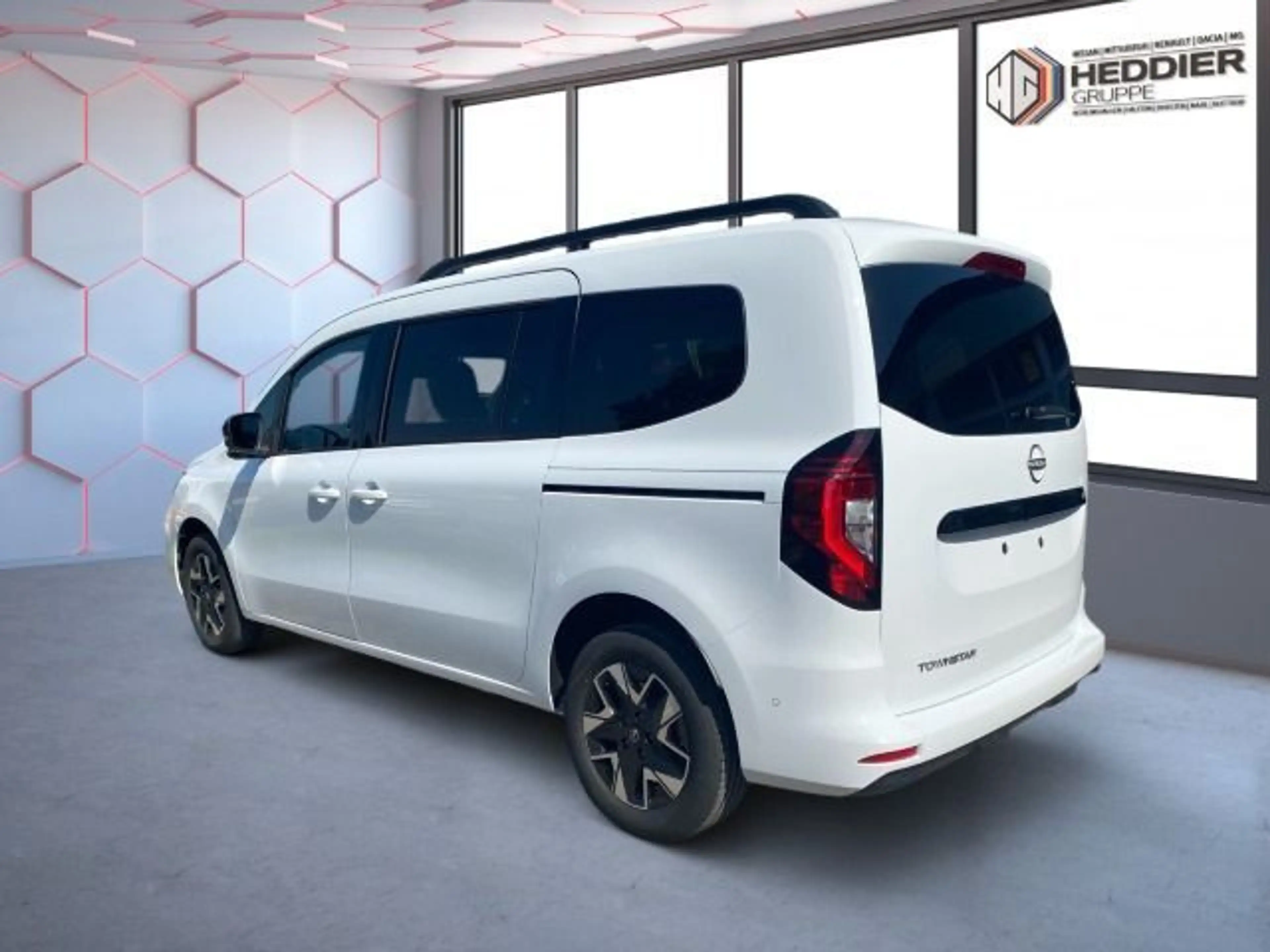 Nissan Townstar 1.3 Automatik Tekna L2 *7-Sitzer*360'* — photo 4