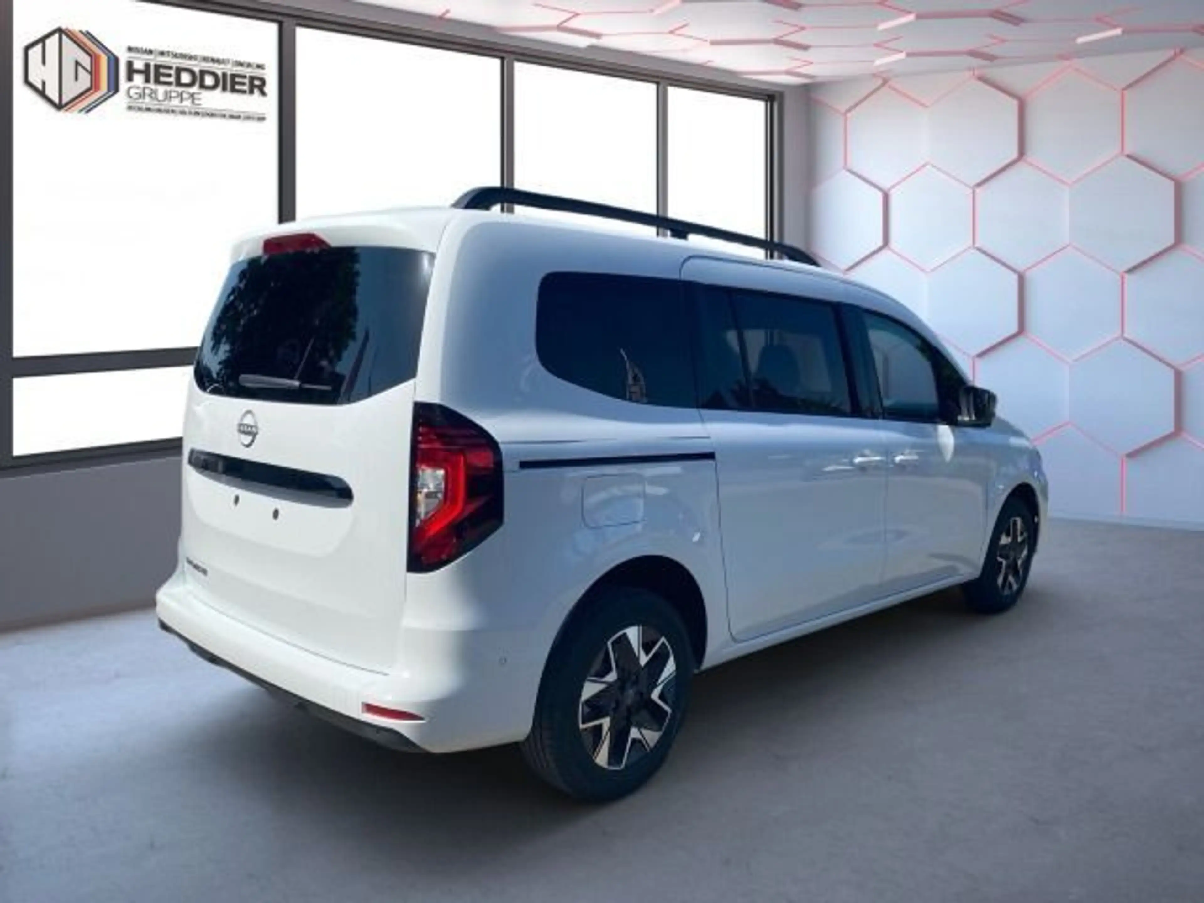 Nissan Townstar 1.3 Automatik Tekna L2 *7-Sitzer*360'* — photo 3