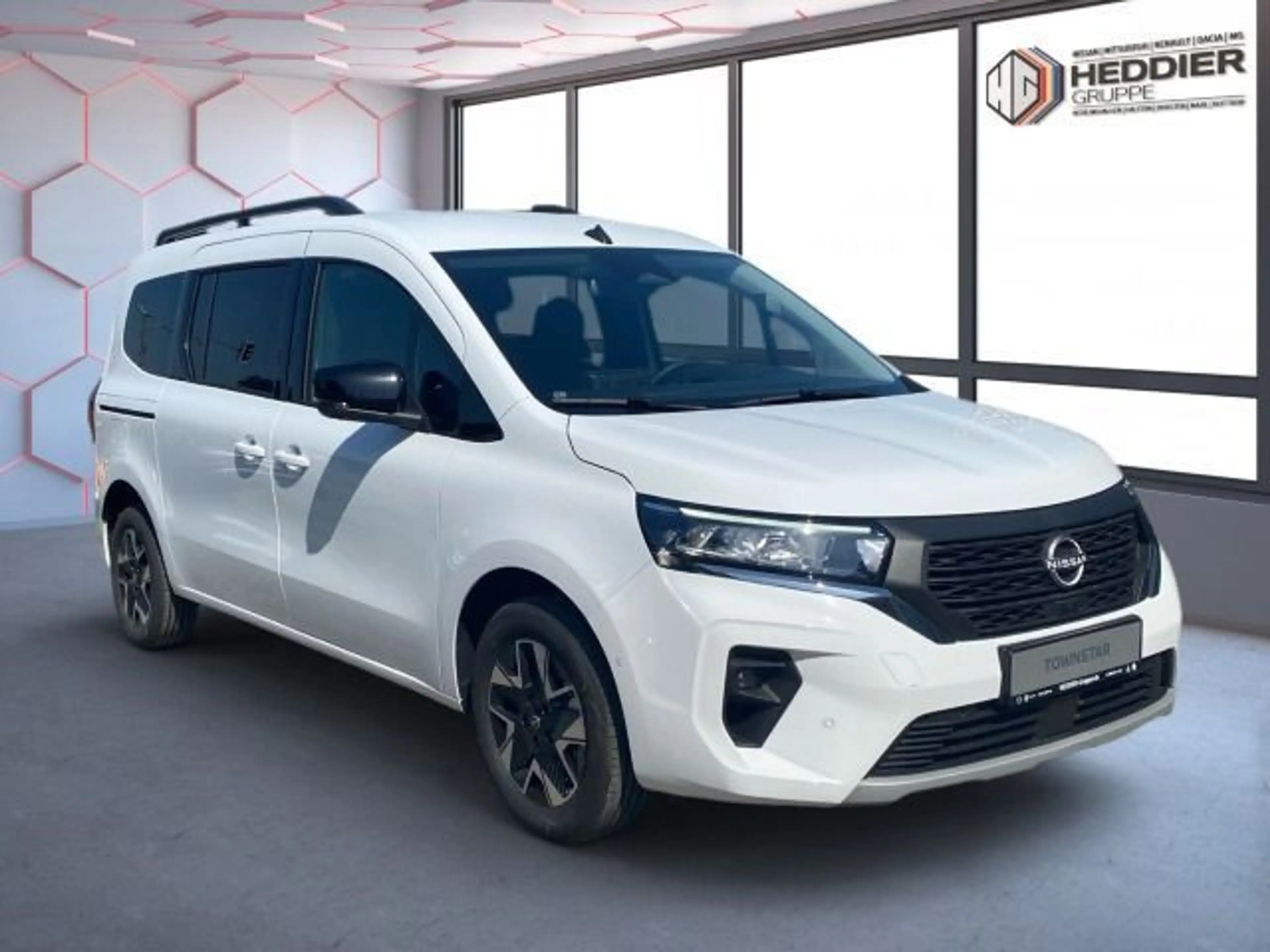 Nissan Townstar 1.3 Automatik Tekna L2 *7-Sitzer*360'* — photo 2