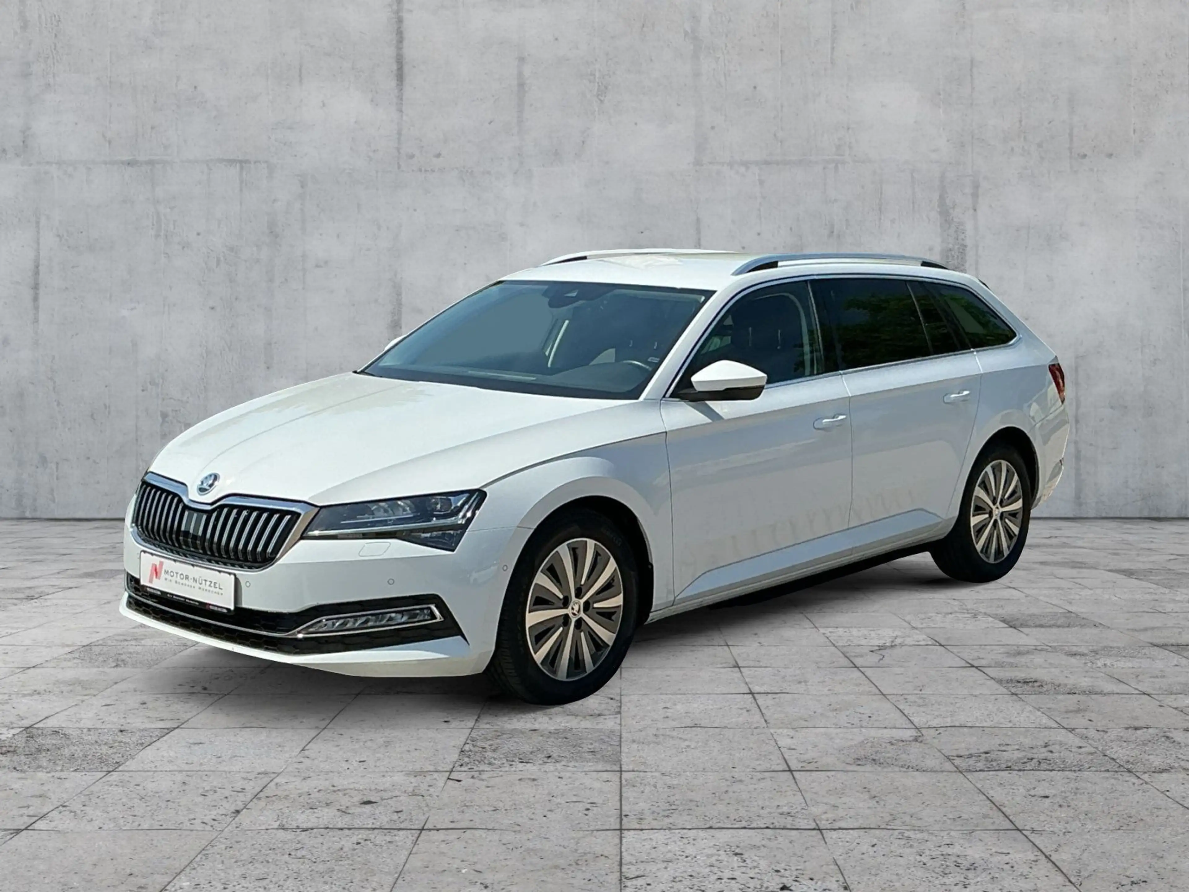 Skoda Superb Combi 2.0 TSI STYLE LED+NAVI+AHK+STANDHZG — photo 2