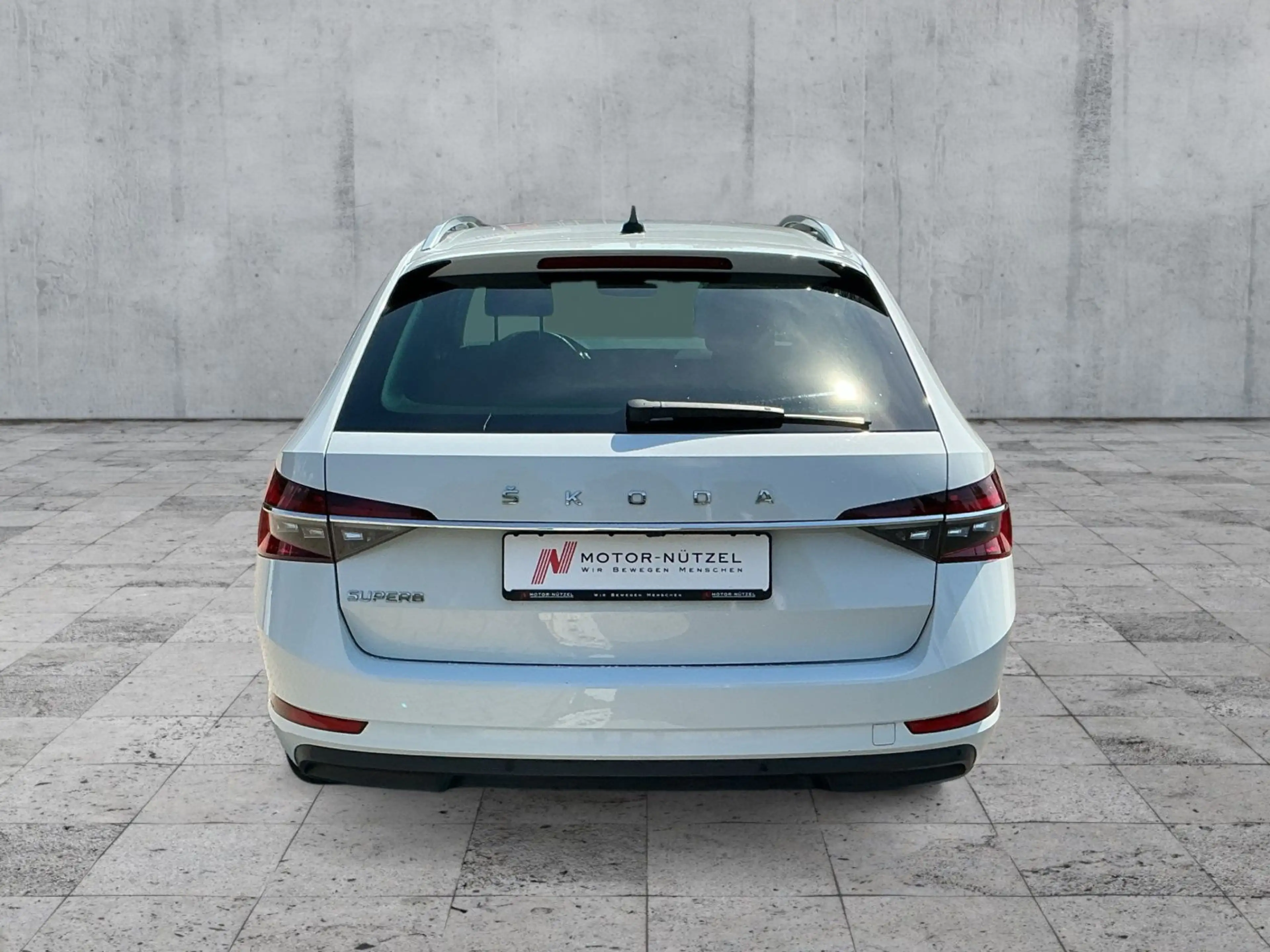 Skoda Superb Combi 2.0 TSI STYLE LED+NAVI+AHK+STANDHZG — photo 5