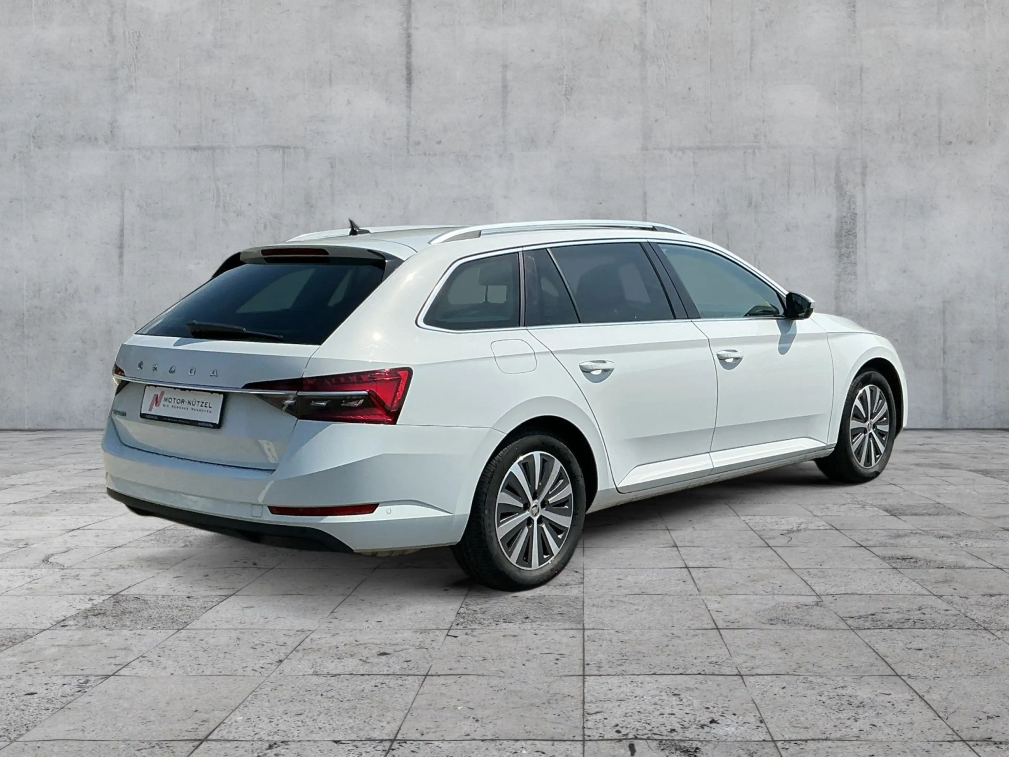 Skoda Superb Combi 2.0 TSI STYLE LED+NAVI+AHK+STANDHZG — photo 6