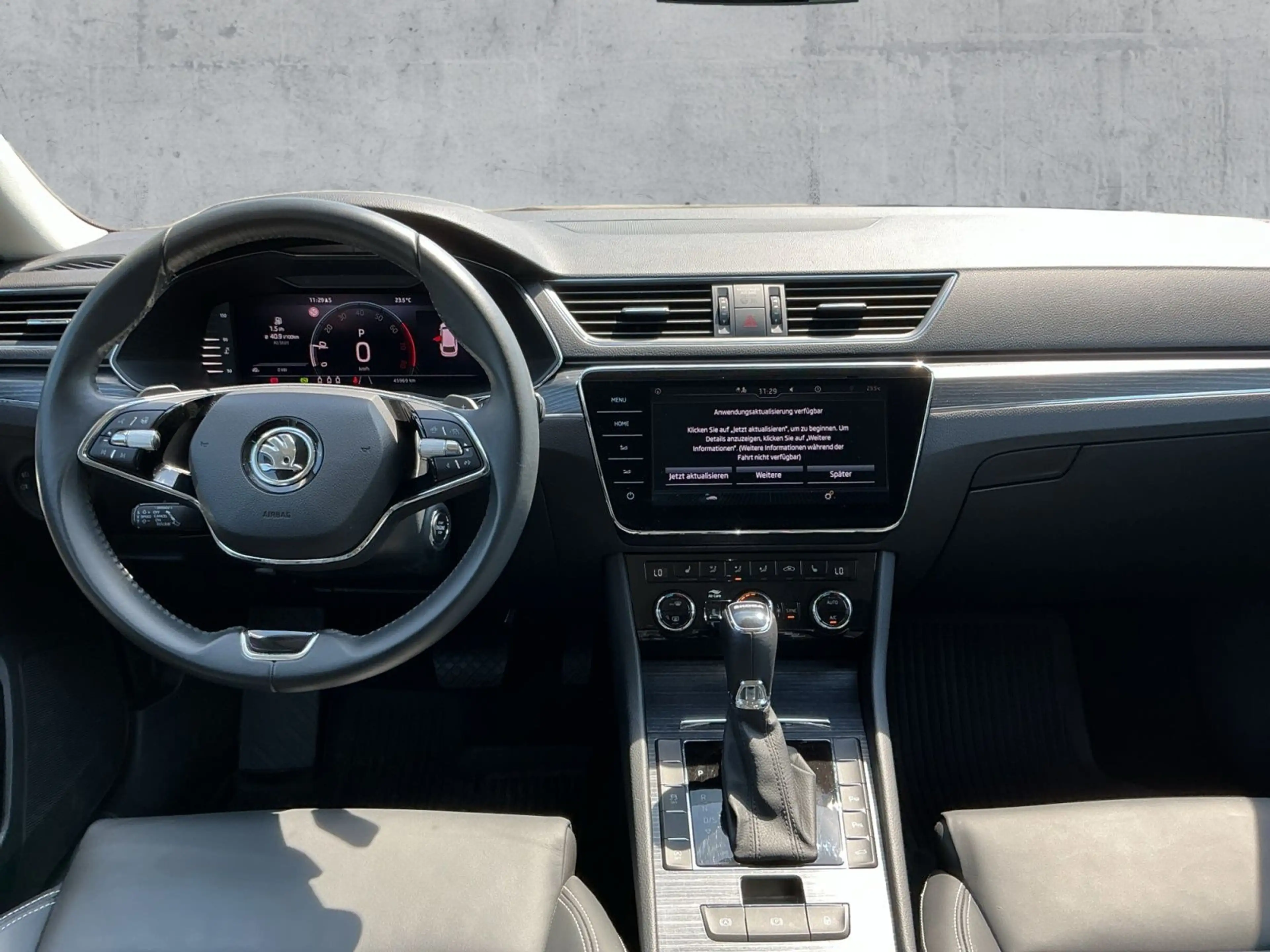 Skoda Superb Combi 2.0 TSI STYLE LED+NAVI+AHK+STANDHZG — photo 9