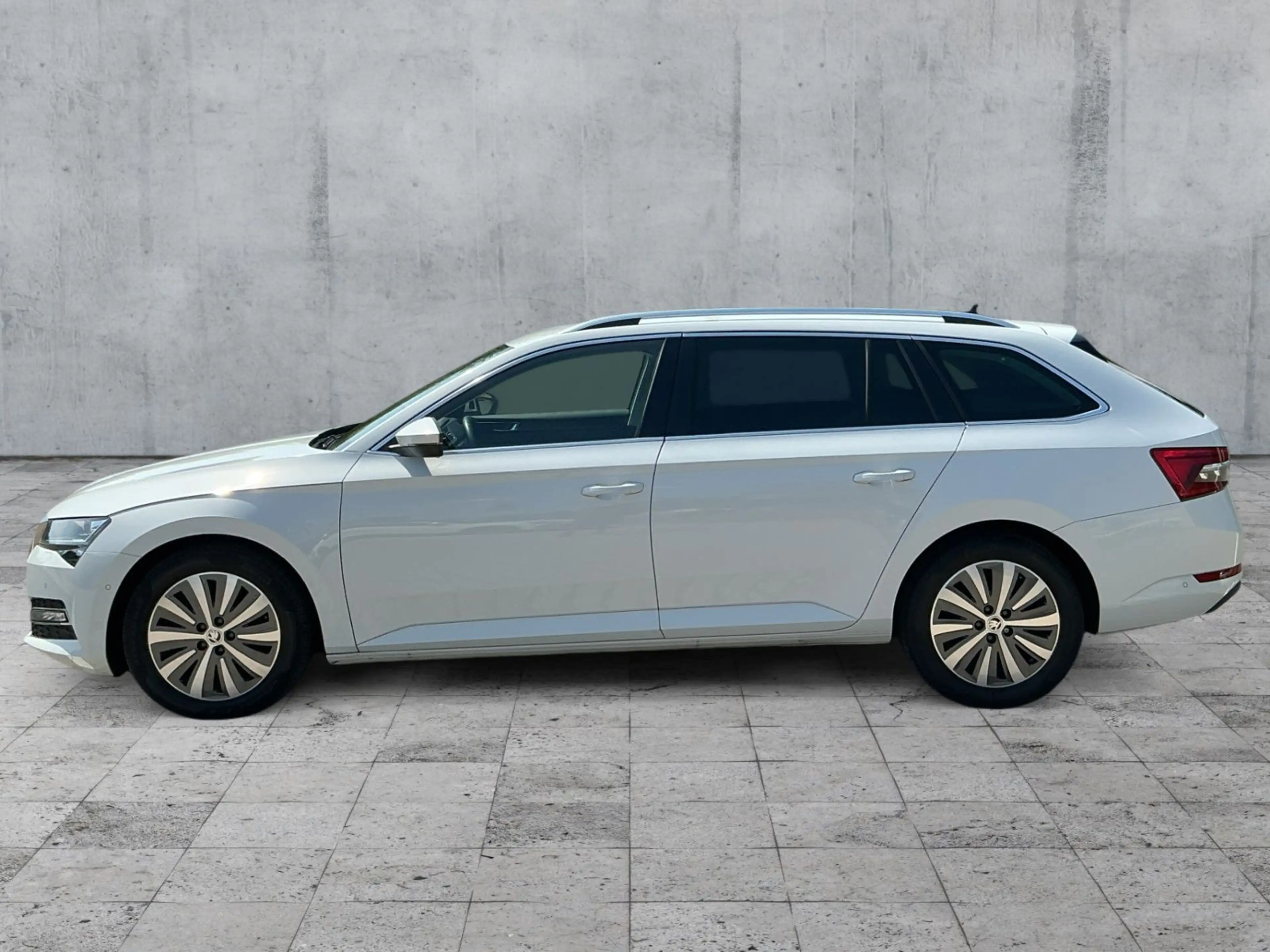 Skoda Superb Combi 2.0 TSI STYLE LED+NAVI+AHK+STANDHZG — photo 4