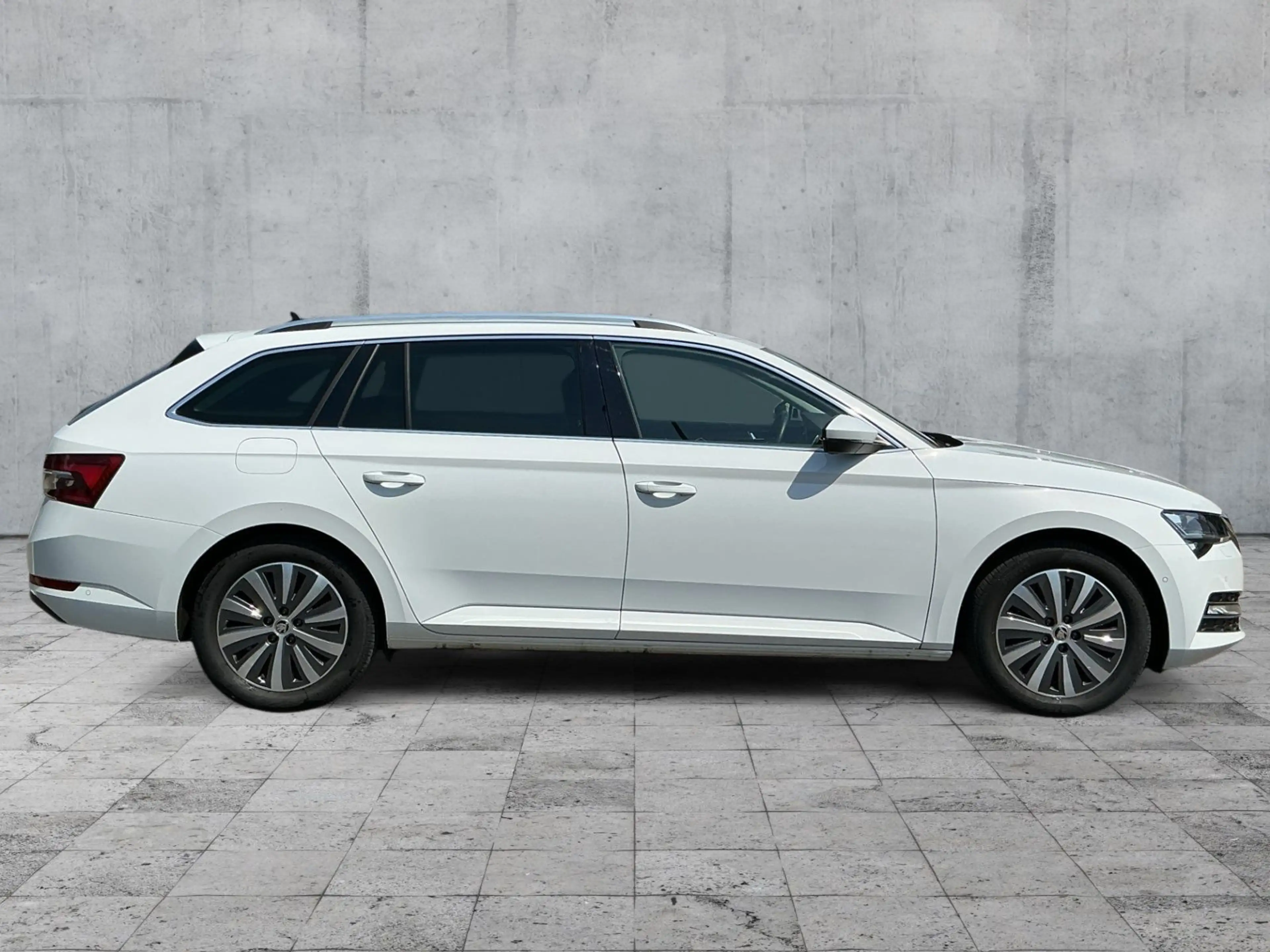 Skoda Superb Combi 2.0 TSI STYLE LED+NAVI+AHK+STANDHZG — photo 7