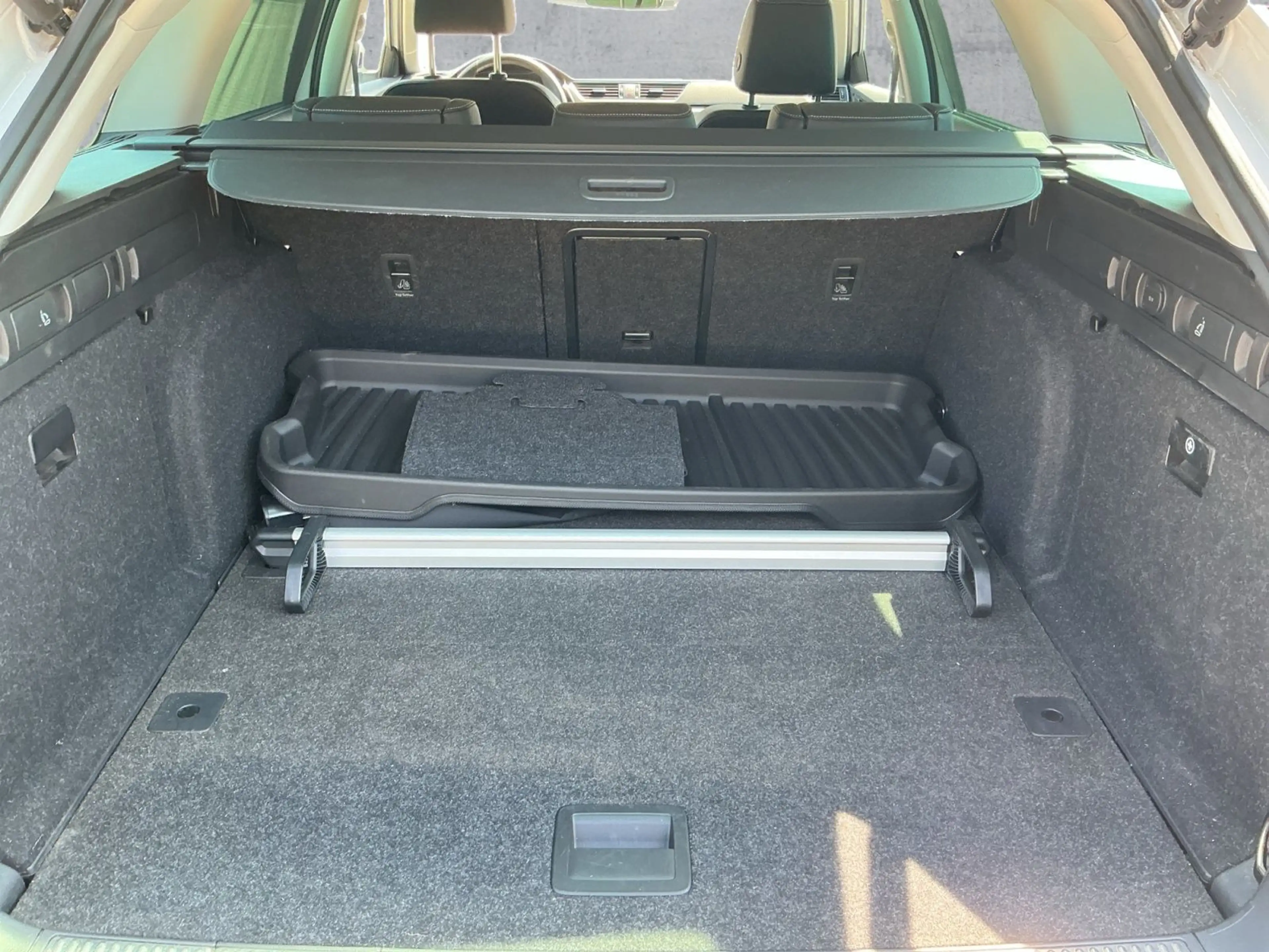 Skoda Superb Combi 2.0 TSI STYLE LED+NAVI+AHK+STANDHZG — photo 14