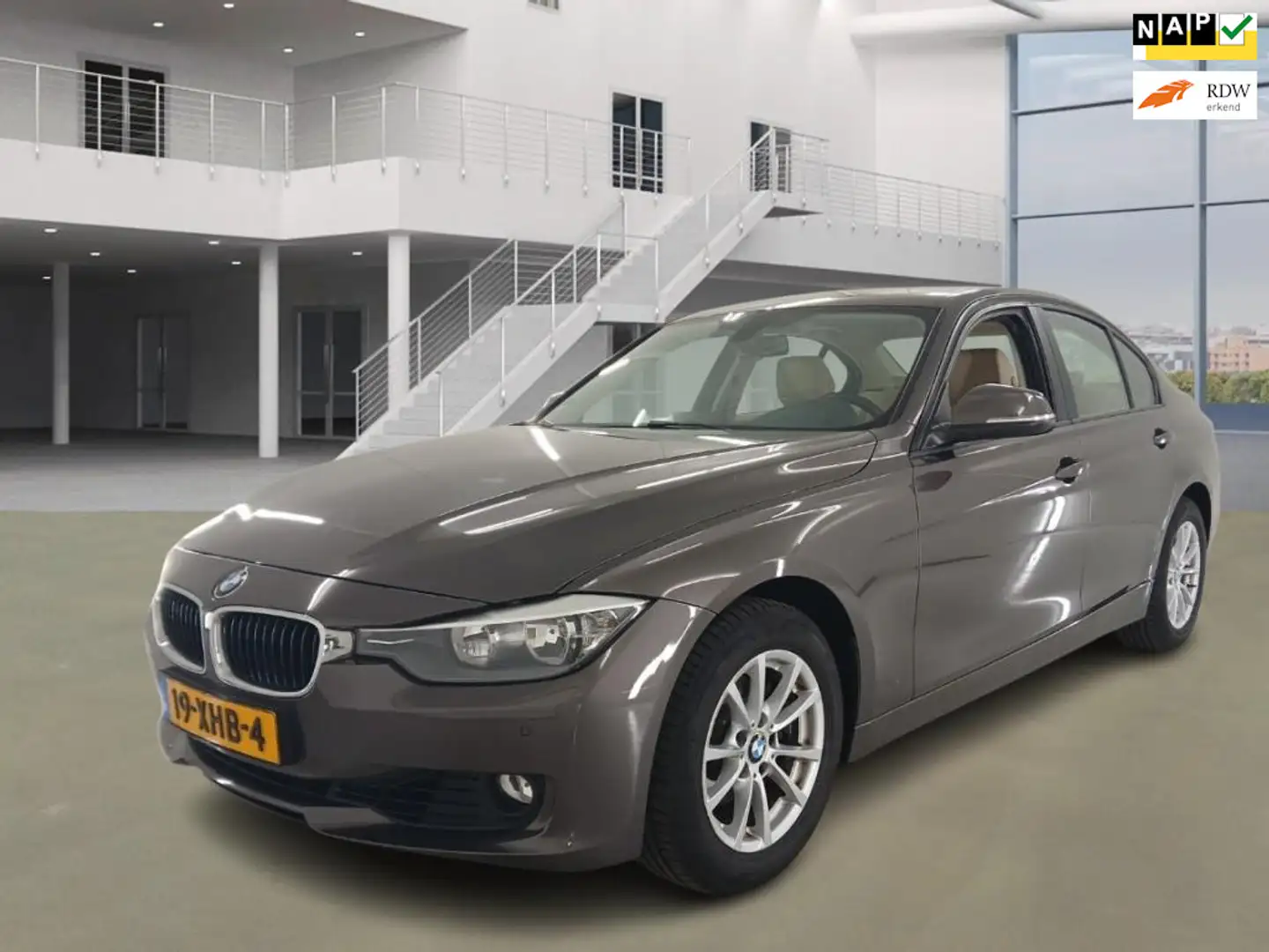 BMW 320 3-serie 320i Executive|aut|psensor|navi|leder|stoe Marrón - 1