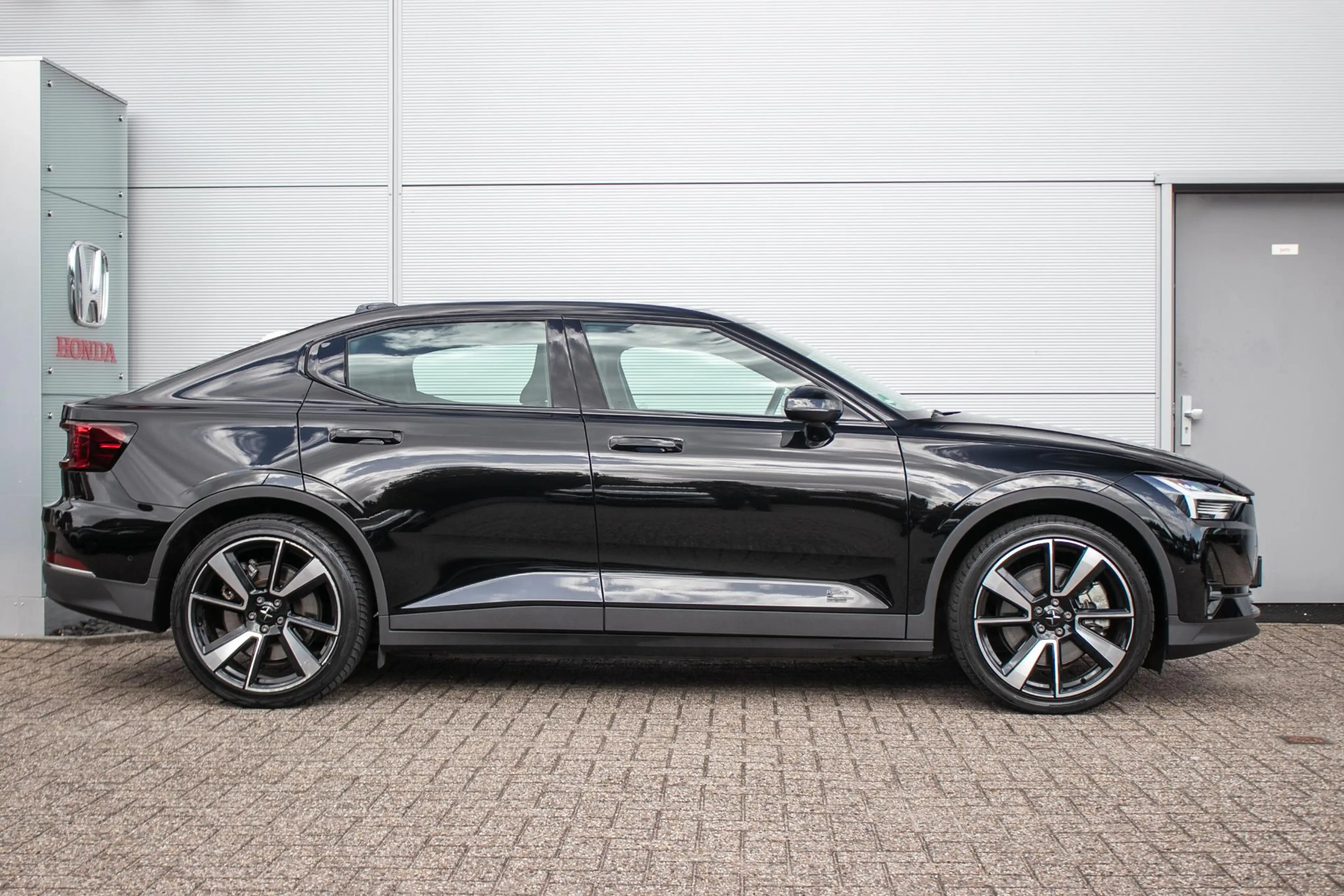 Polestar 2 Long Range Dual Motor Launch Edition 78kWh Ad. Cru — photo 13