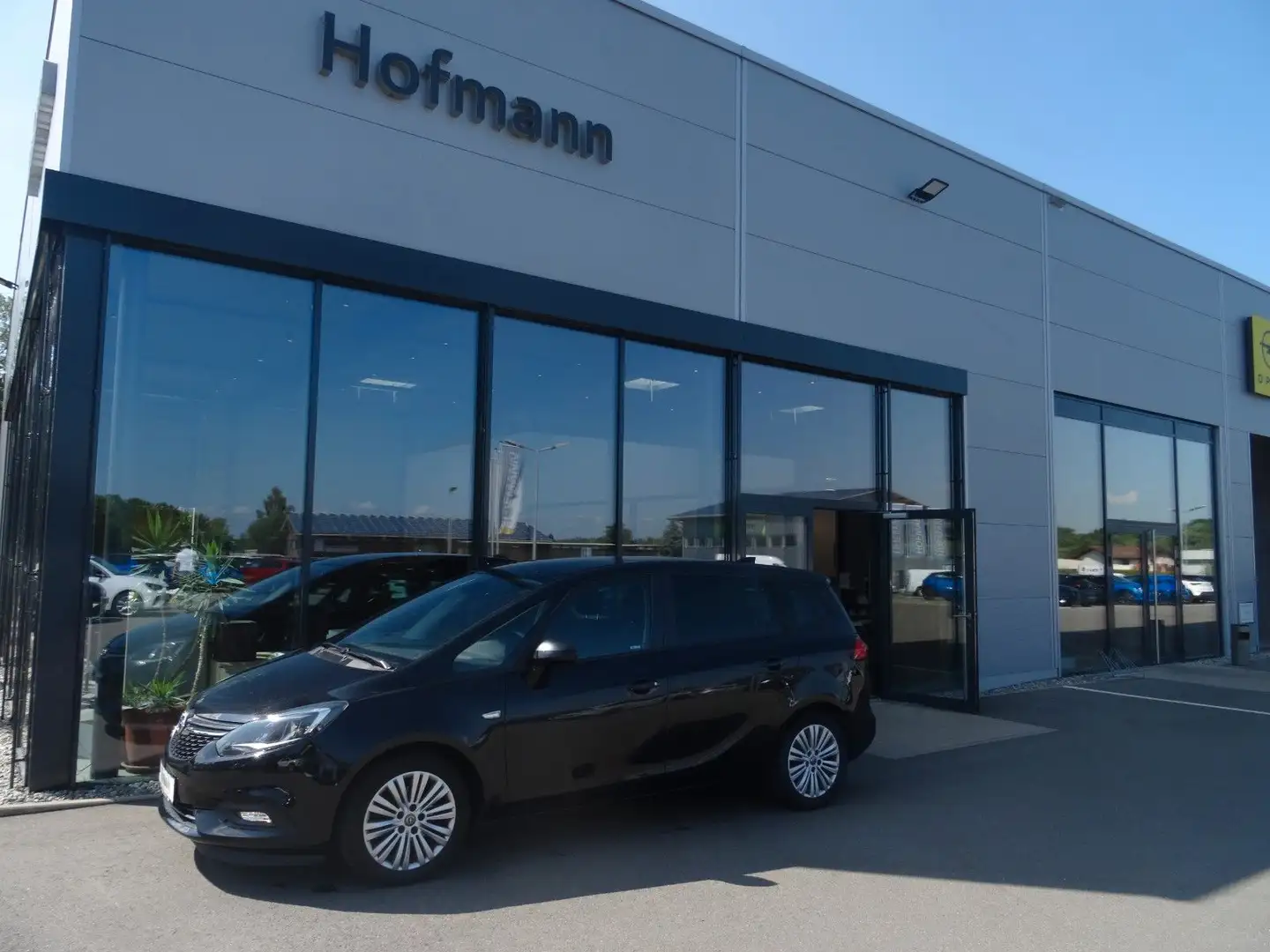 Opel Zafira C Edition, Kamera, Navi, 7-Sitzer, AHK Schwarz - 1