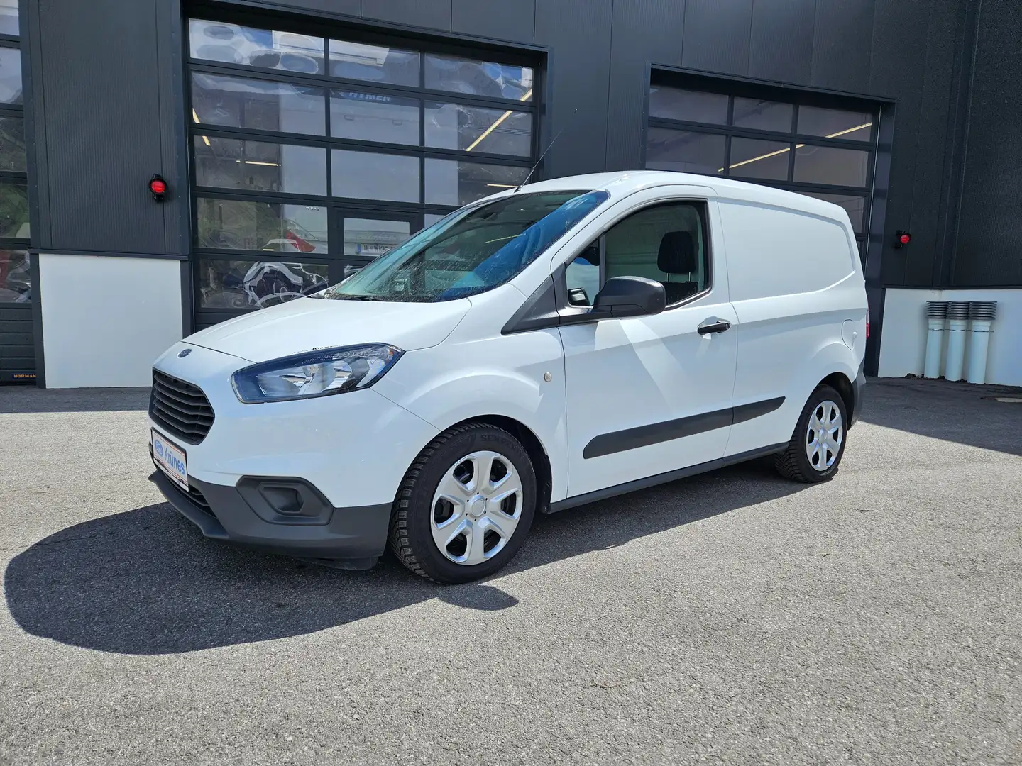 Ford Transit Courier 1,5 TDCi Trend Biały - 1