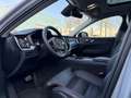 Volvo XC60 2.0 T8 Plug-in hybrid AWD Plus Dark 20” l leder l Grijs - thumbnail 2