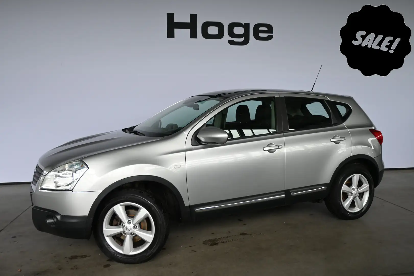Nissan Qashqai 2.0 Tekna Premium Automaat Navigatie Panoramadak R Grijs - 1