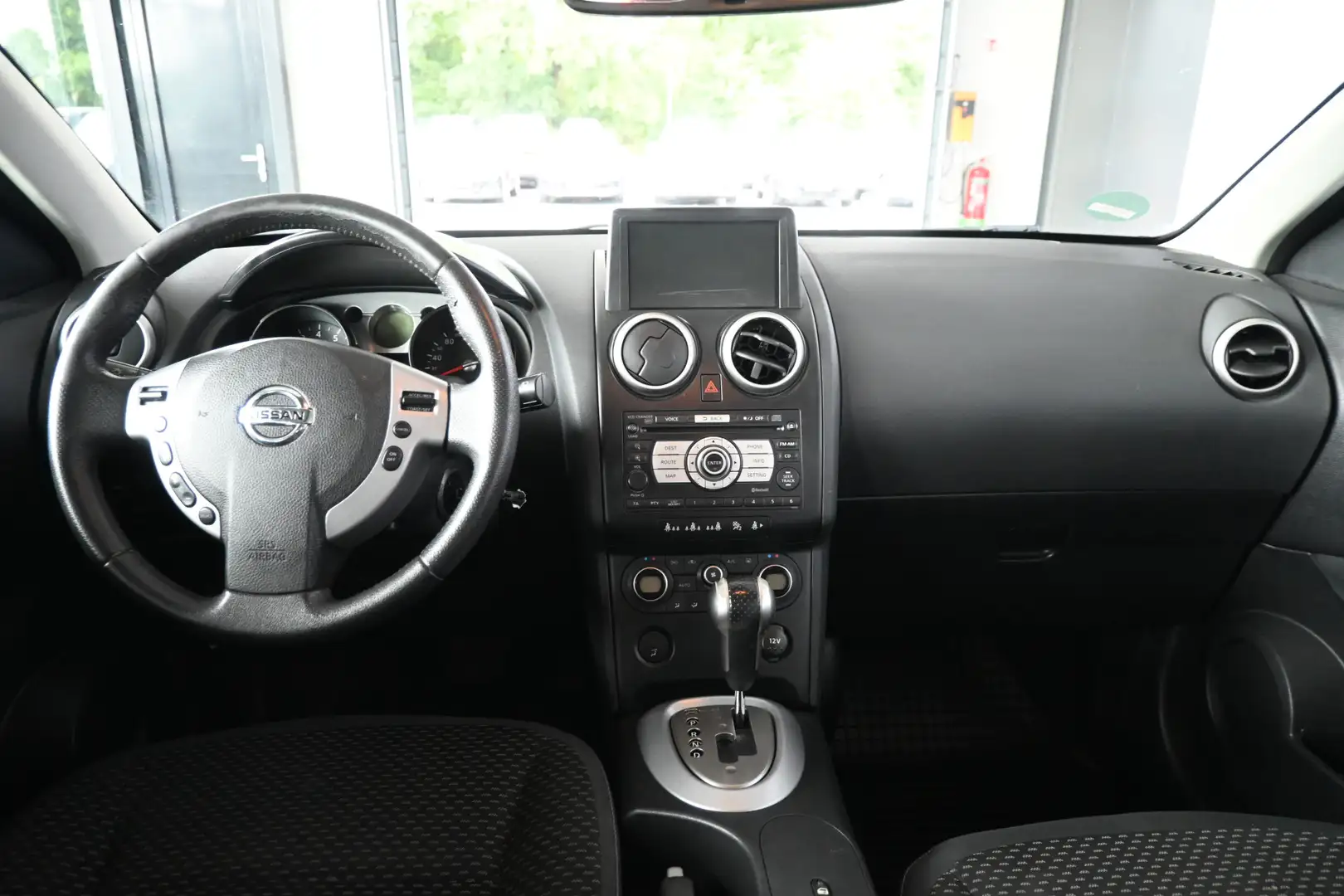 Nissan Qashqai 2.0 Tekna Premium Automaat Navigatie Panoramadak R Grijs - 2