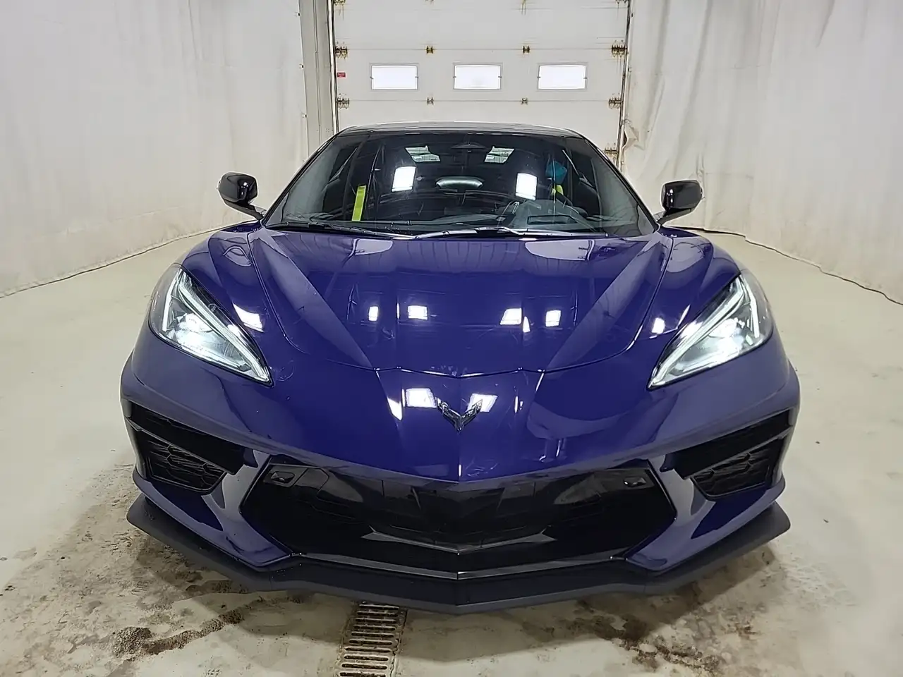 Chevrolet Corvette снимка Chevrolet Corvette
