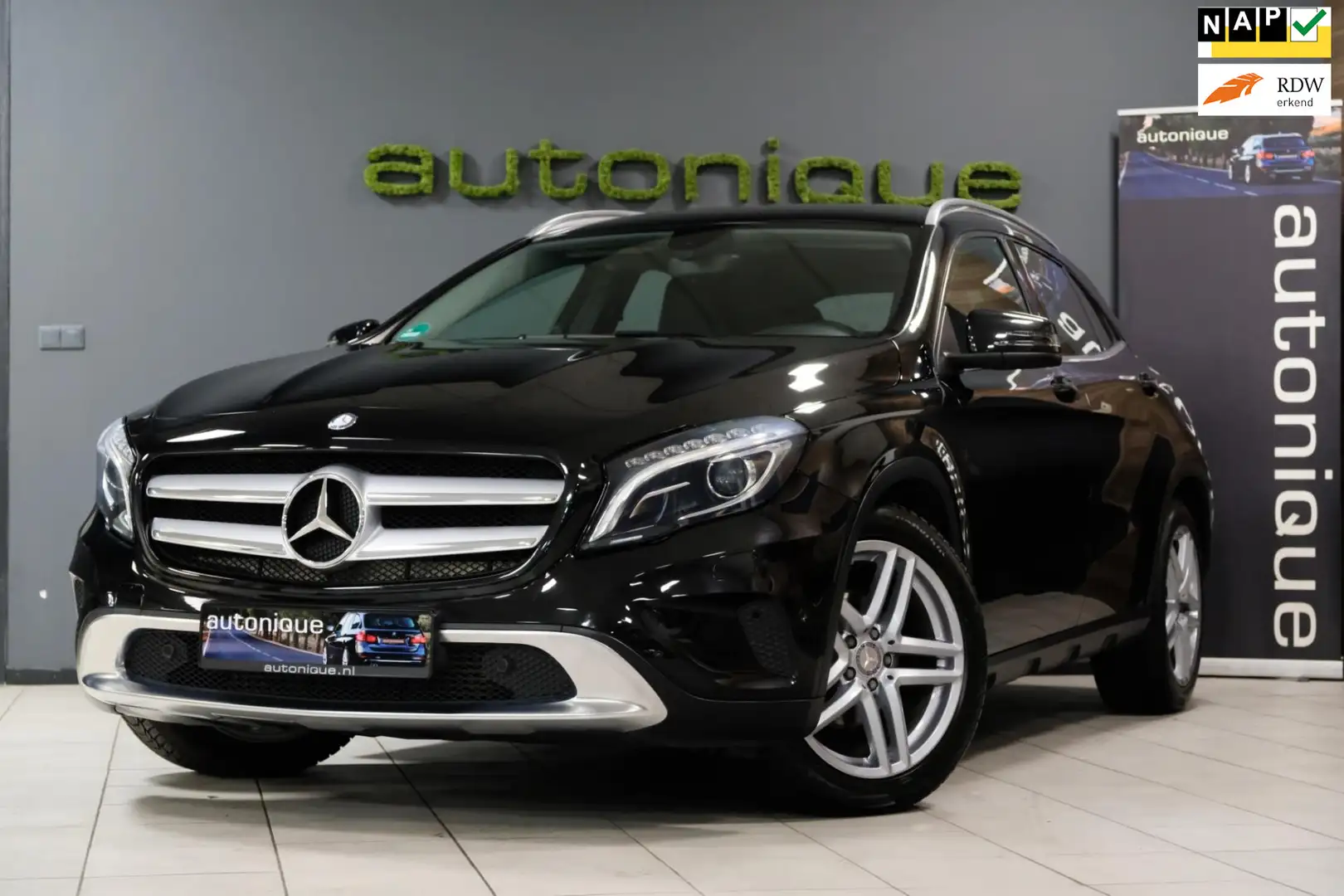 Mercedes-Benz GLA 200 Ambition automaat leder/navi/sportst. Noir - 1