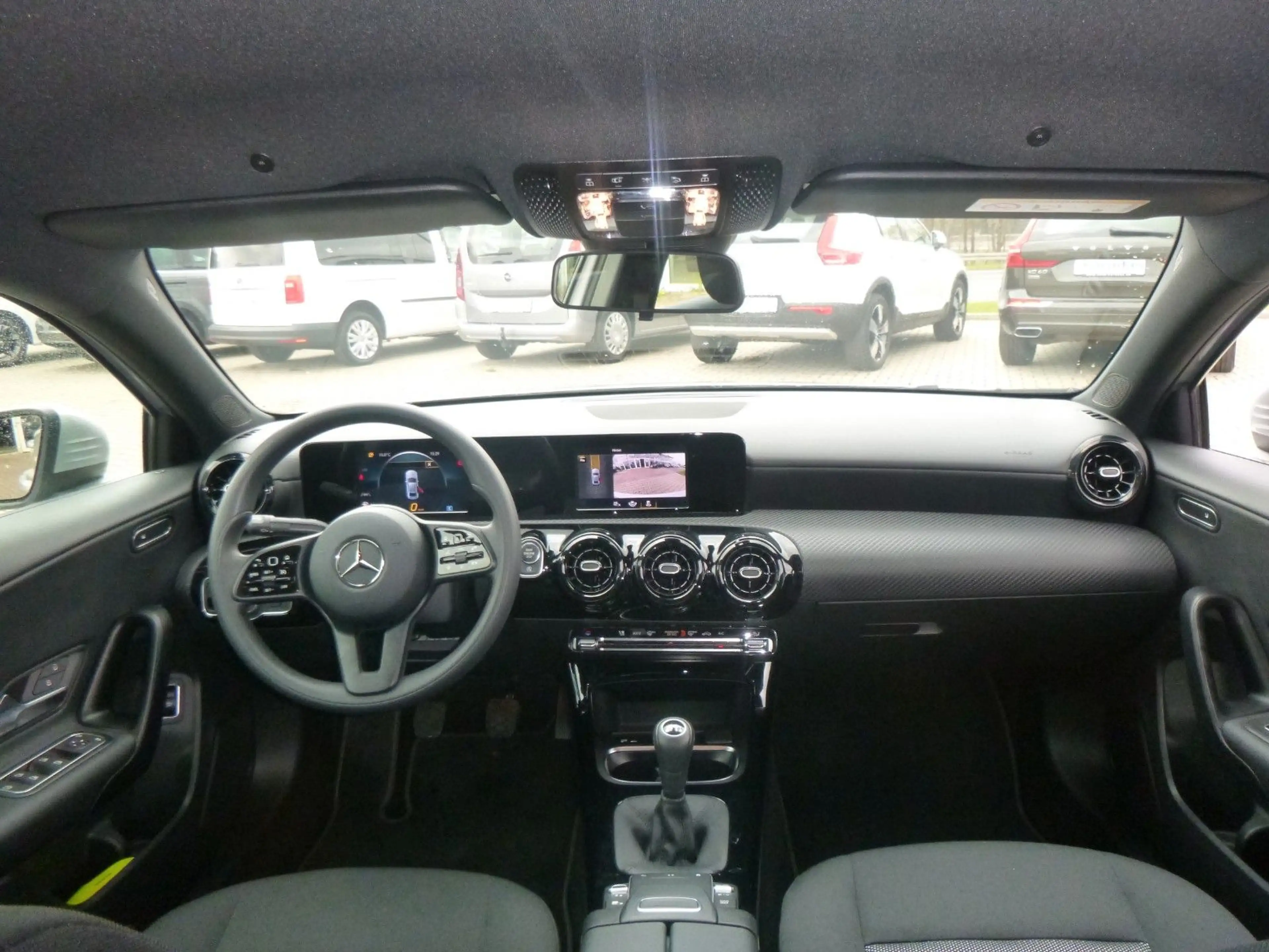 Mercedes-Benz A 180 Limousine NAV/LED/KAM/PDC/SHZ — photo 13
