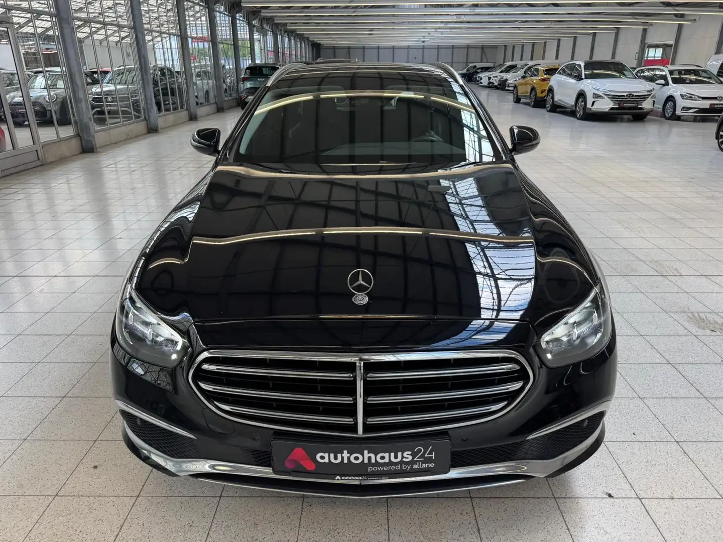 Mercedes-Benz E 200 T d Exclusive  AHK|Navi|LED|Kamera Noir - 2