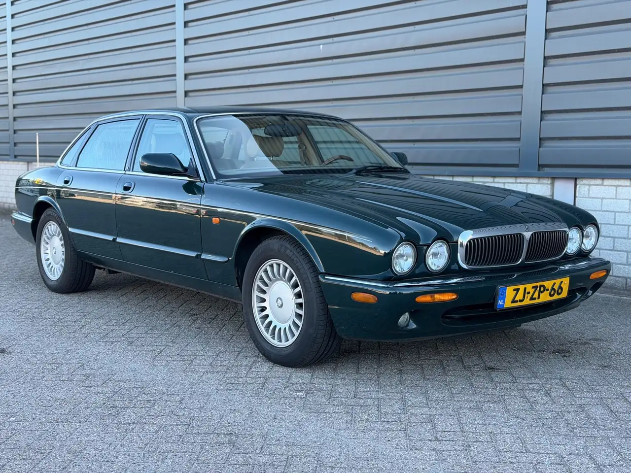 Jaguar XJ 3.2 V8 Executive Uniek 143.000KM Automaat NAP!!, foto 4