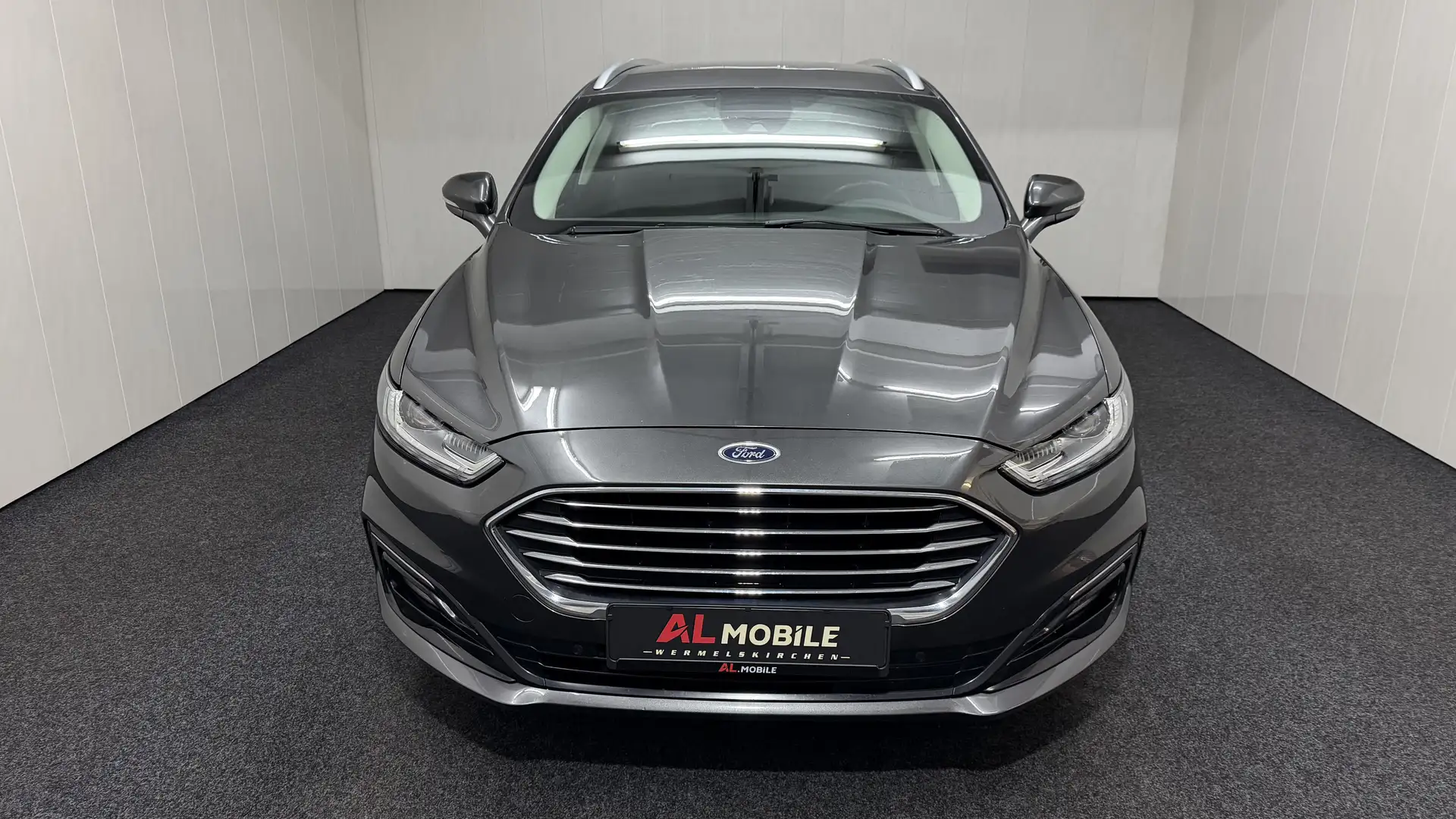 Ford Mondeo Titanium 2.0 DTCi Automatik LED NAVI AHK TEMP RFK Gris - 2