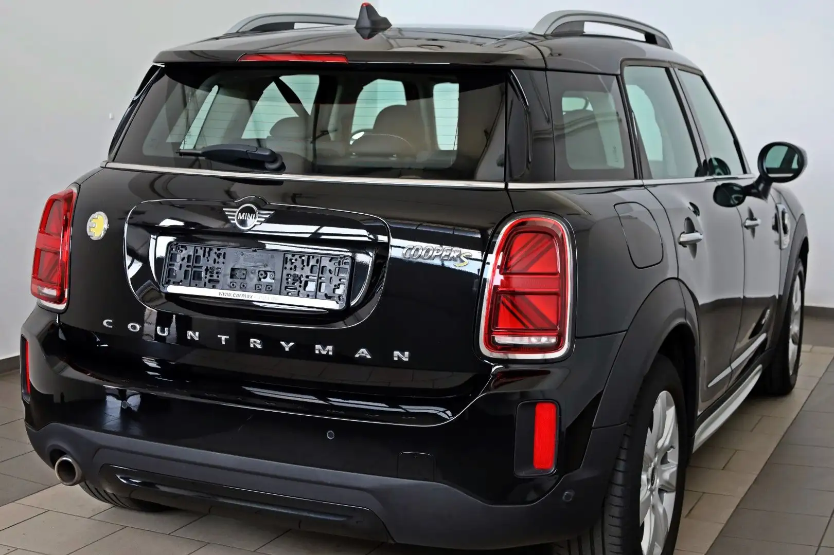 MINI Cooper SE Countryman All4 Hybrid Trim ,Navi,LED Schwarz - 2