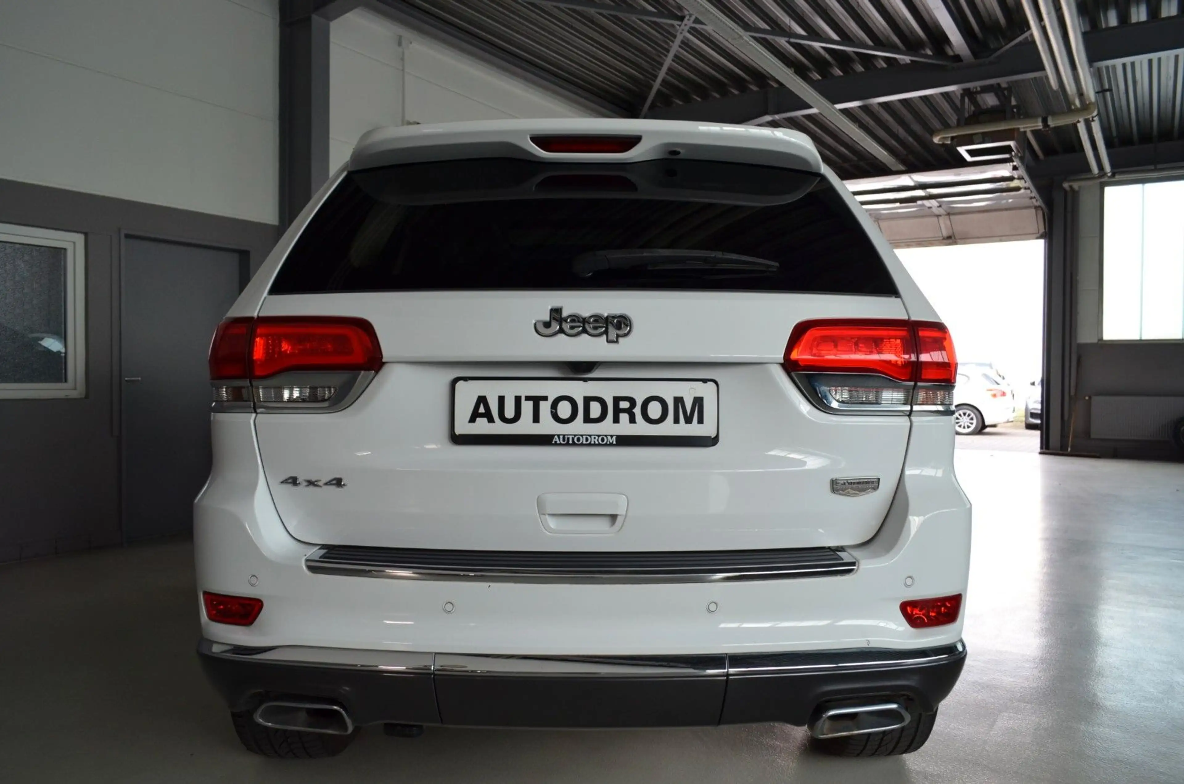 Jeep Grand Cherokee 3.0 CRD Summit H&K/AHK/Sitzbelüft — photo 8