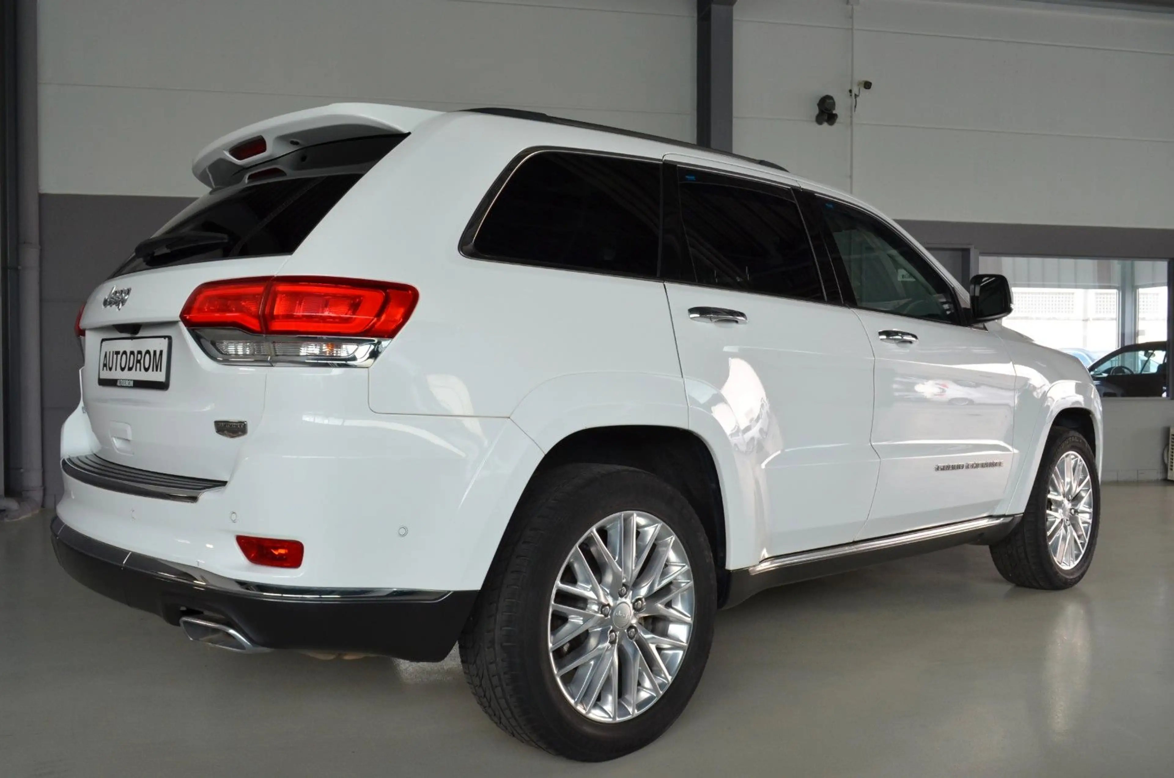 Jeep Grand Cherokee 3.0 CRD Summit H&K/AHK/Sitzbelüft — photo 7