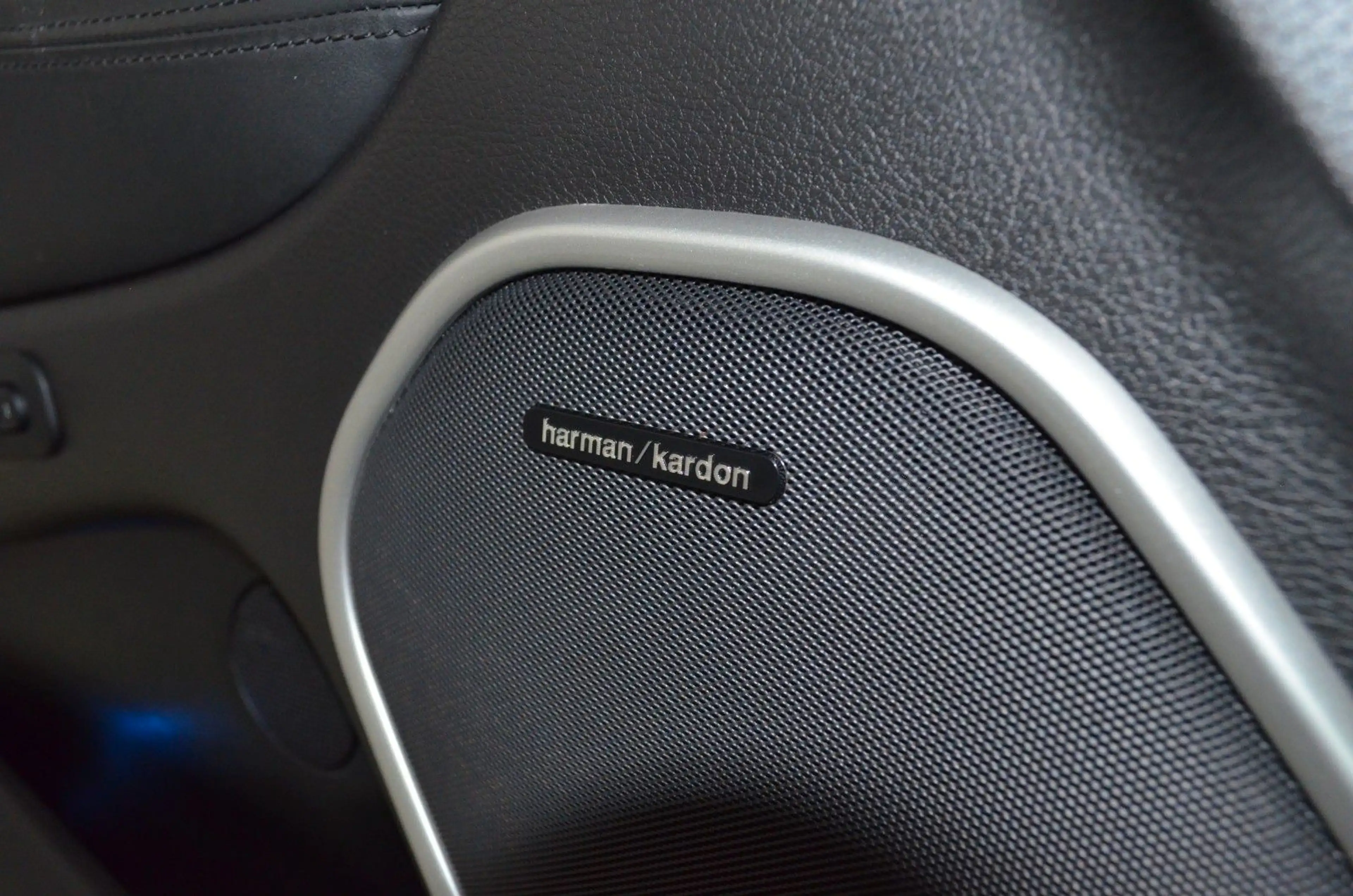 Jeep Grand Cherokee 3.0 CRD Summit H&K/AHK/Sitzbelüft — photo 15