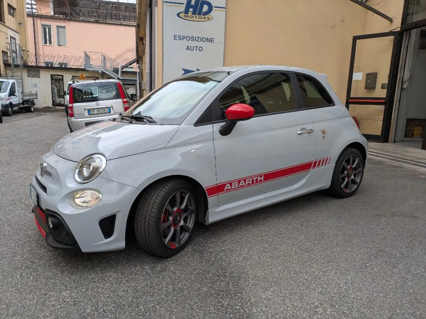 Abarth 595 1.4 Turbo T-Jet 145 CV Grijs - 1