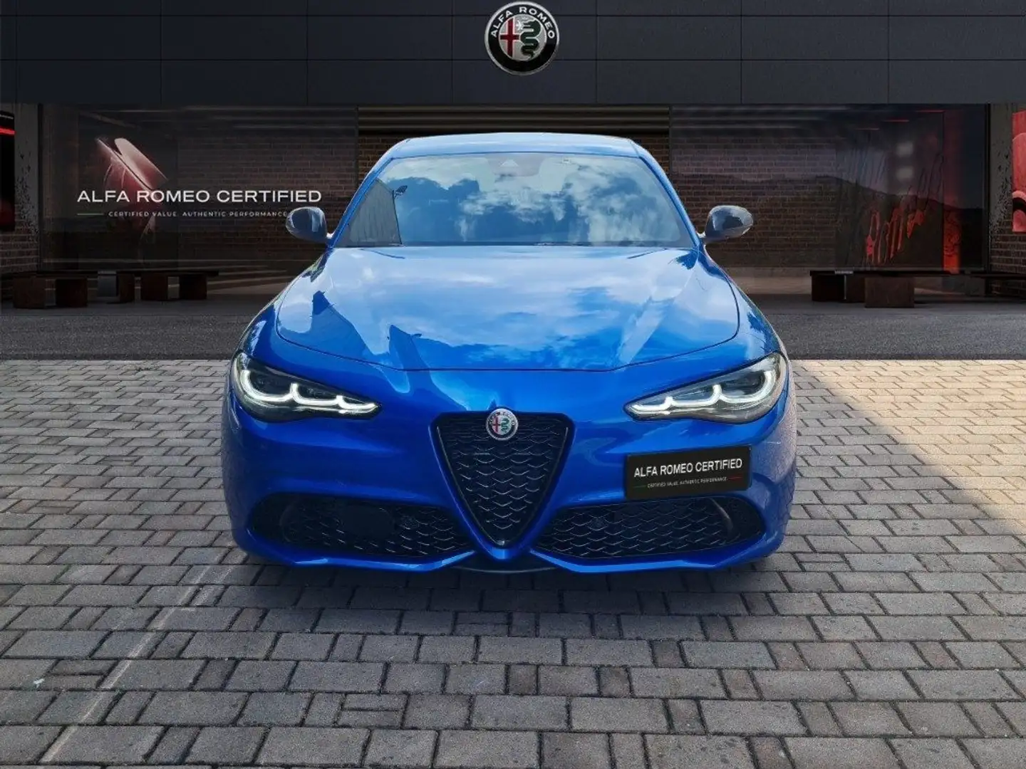 Alfa Romeo Giulia MY23 2000 BZ 280CV VELOCE Azul - 2