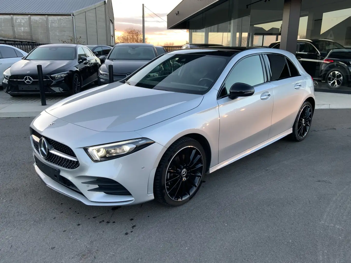 Mercedes-Benz A 250 e AMG Pakket/LED Argent - 2
