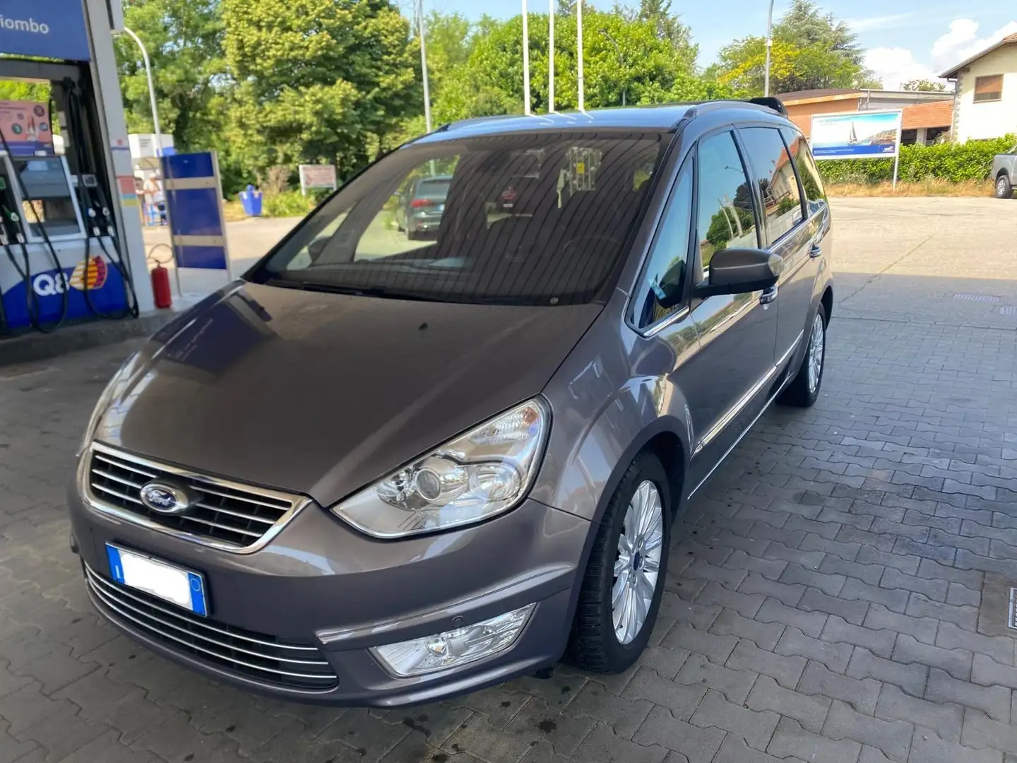 Ford Galaxy Titanium 2.0 tdci - 1