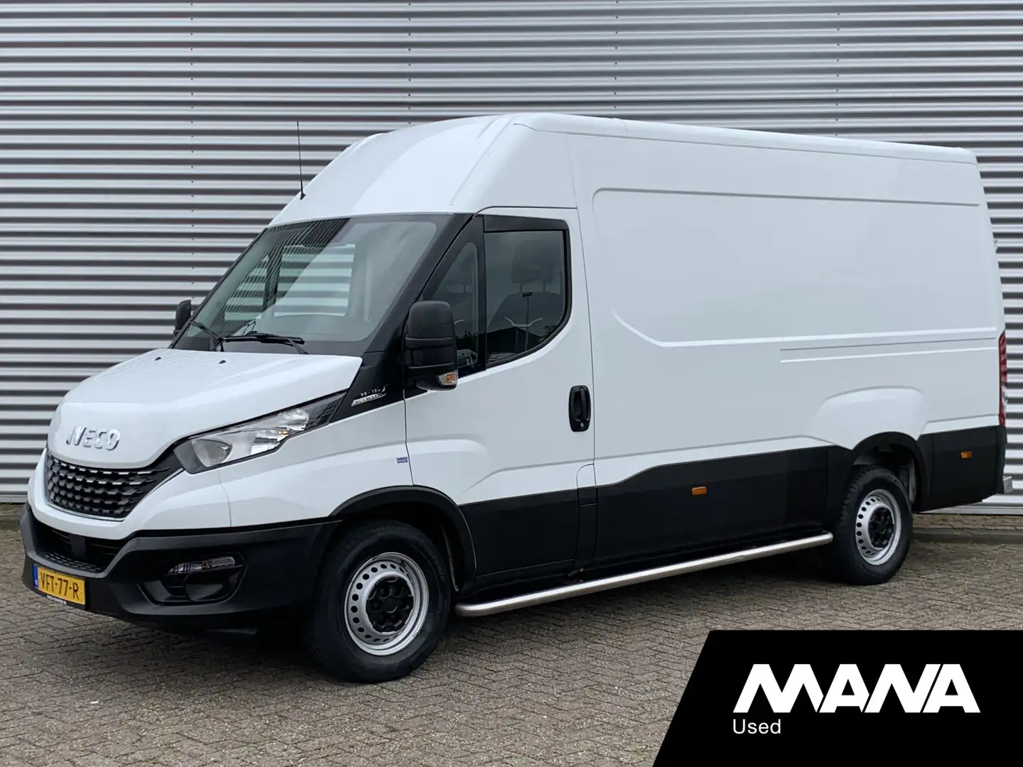 Iveco Daily 35S12V 2.3 L2LH2 Hi-Matic Automaat Airco Trekhaak Blanco - 1