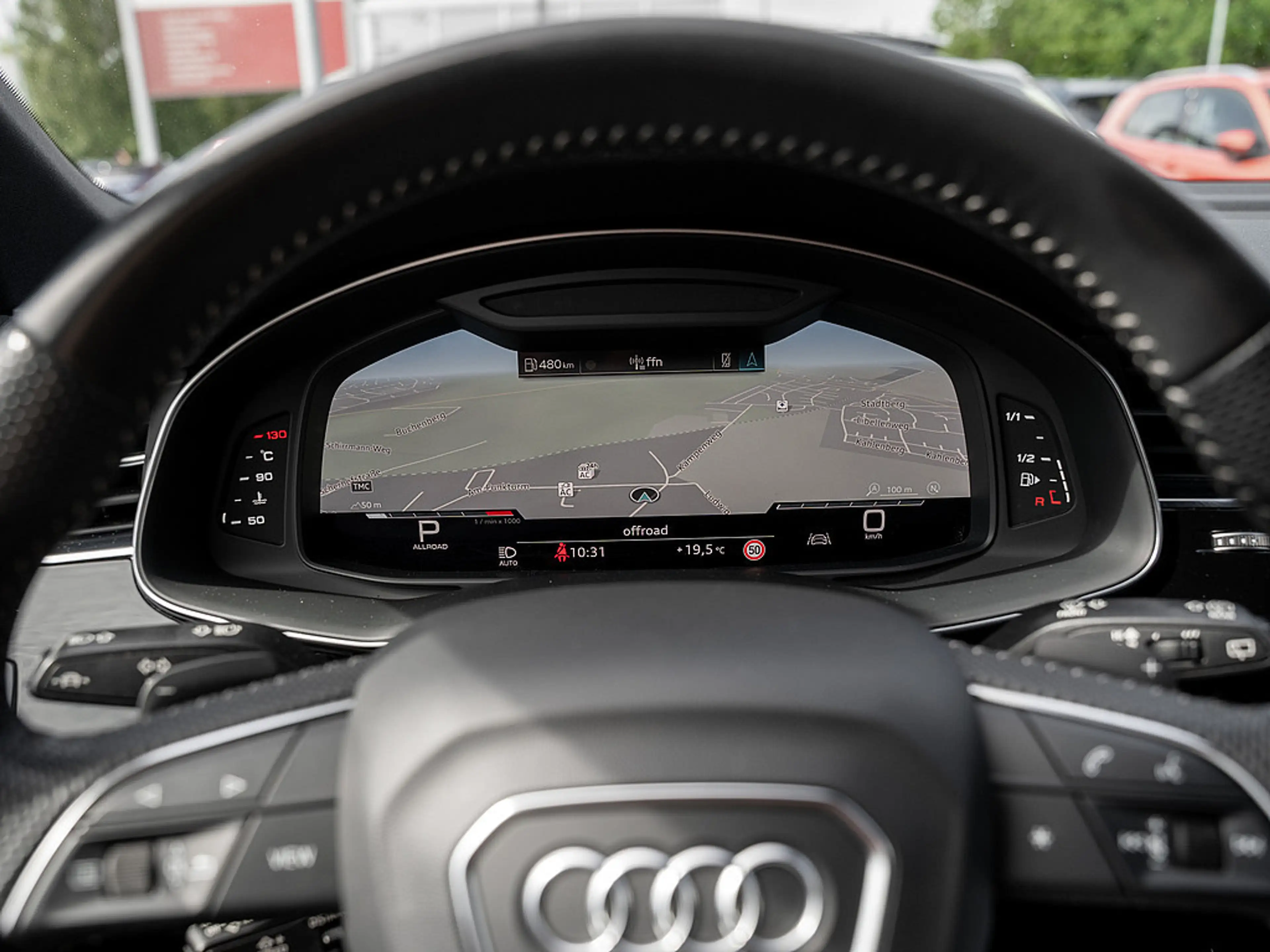 Audi SQ7 4.0 TDI quattro AHK HUD MATRIX STHZG 360° — photo 12