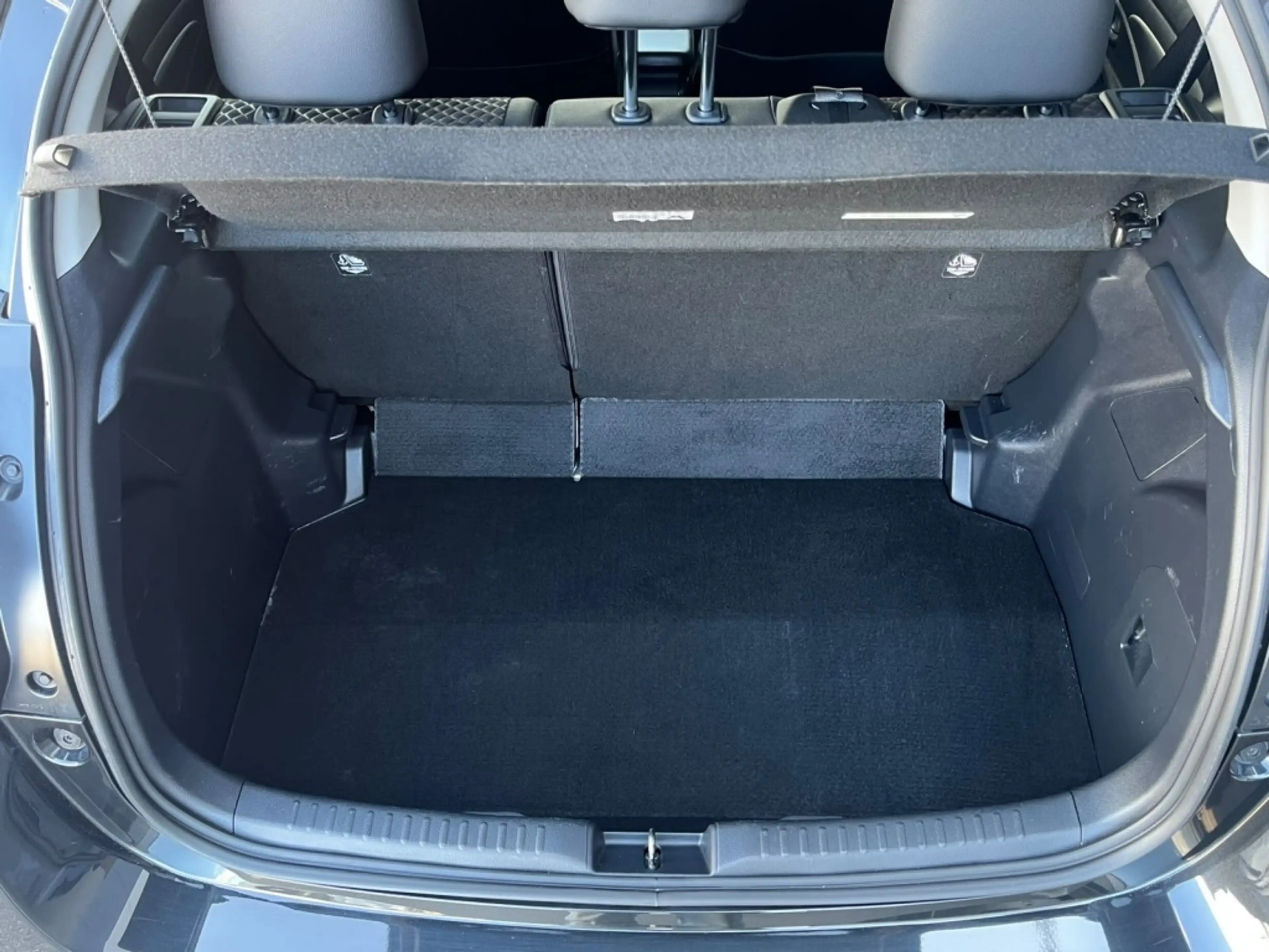 Mazda 2 Hybrid 1.5 Select / Complete uitvoering / Afneemba — photo 11