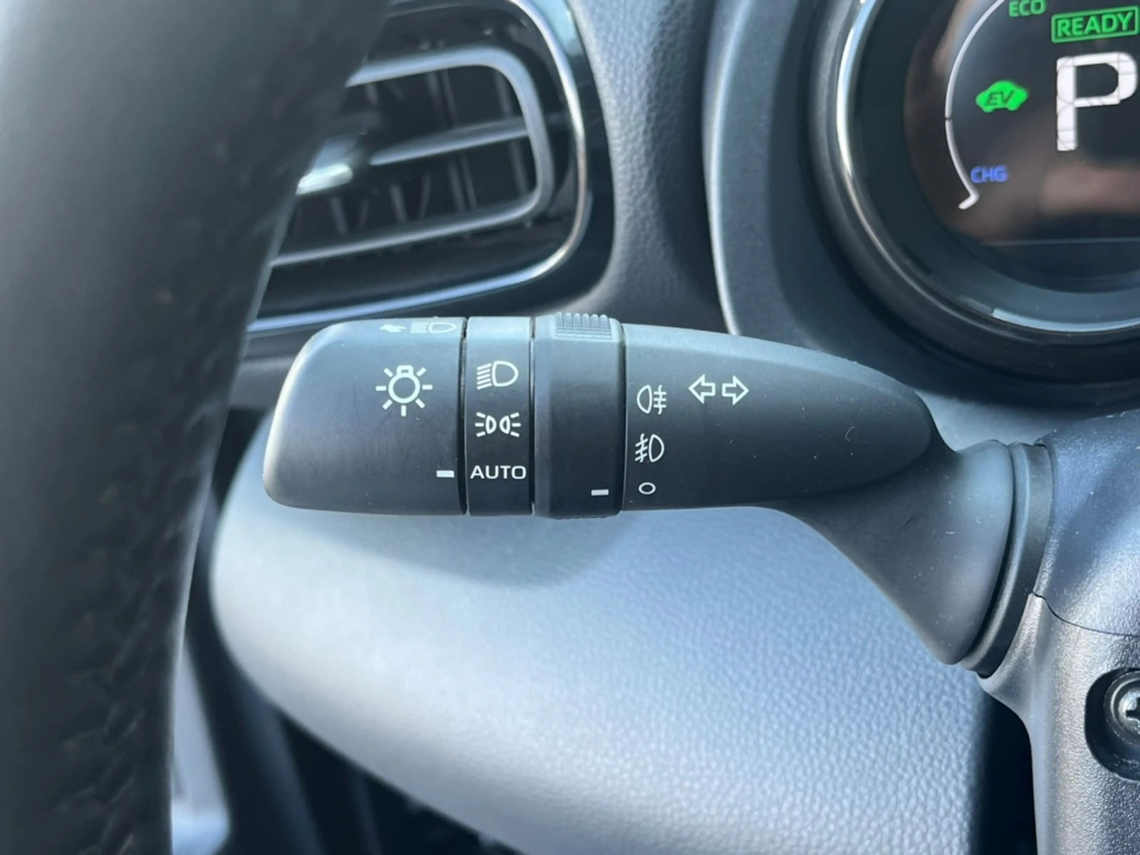 Mazda 2 Hybrid 1.5 Select / Complete uitvoering / Afneemba — photo 16