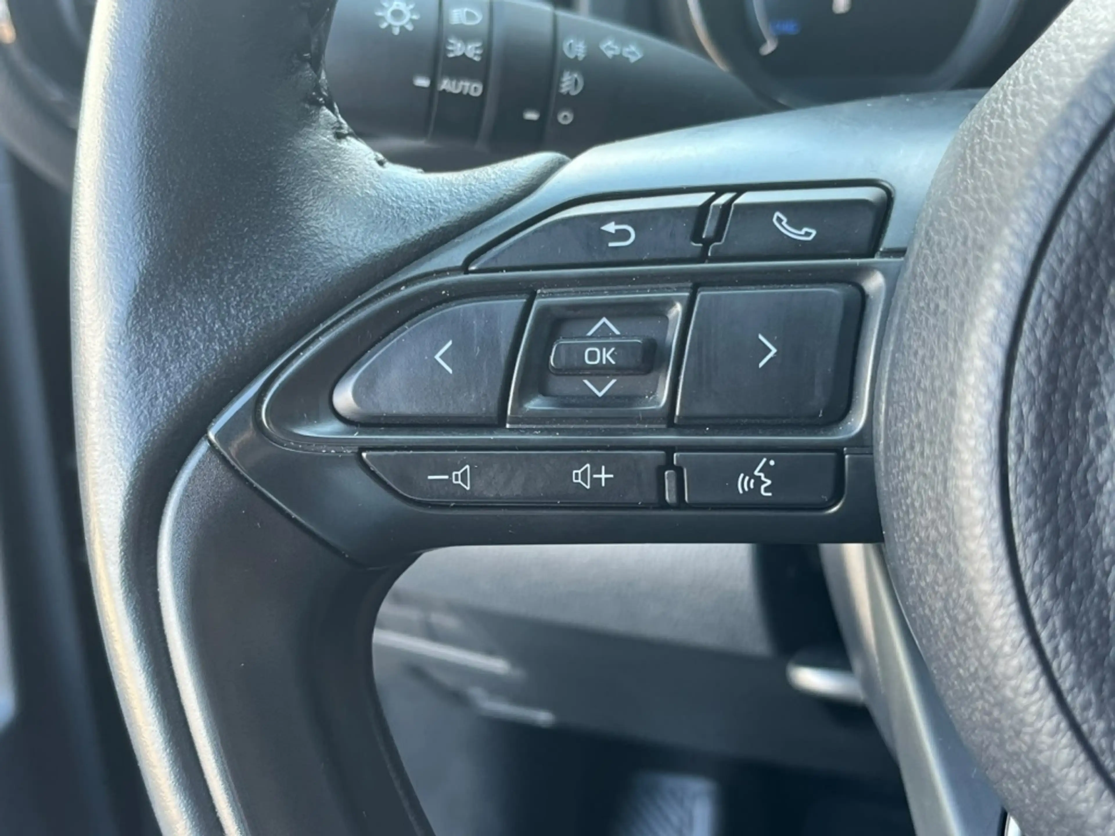 Mazda 2 Hybrid 1.5 Select / Complete uitvoering / Afneemba — photo 15