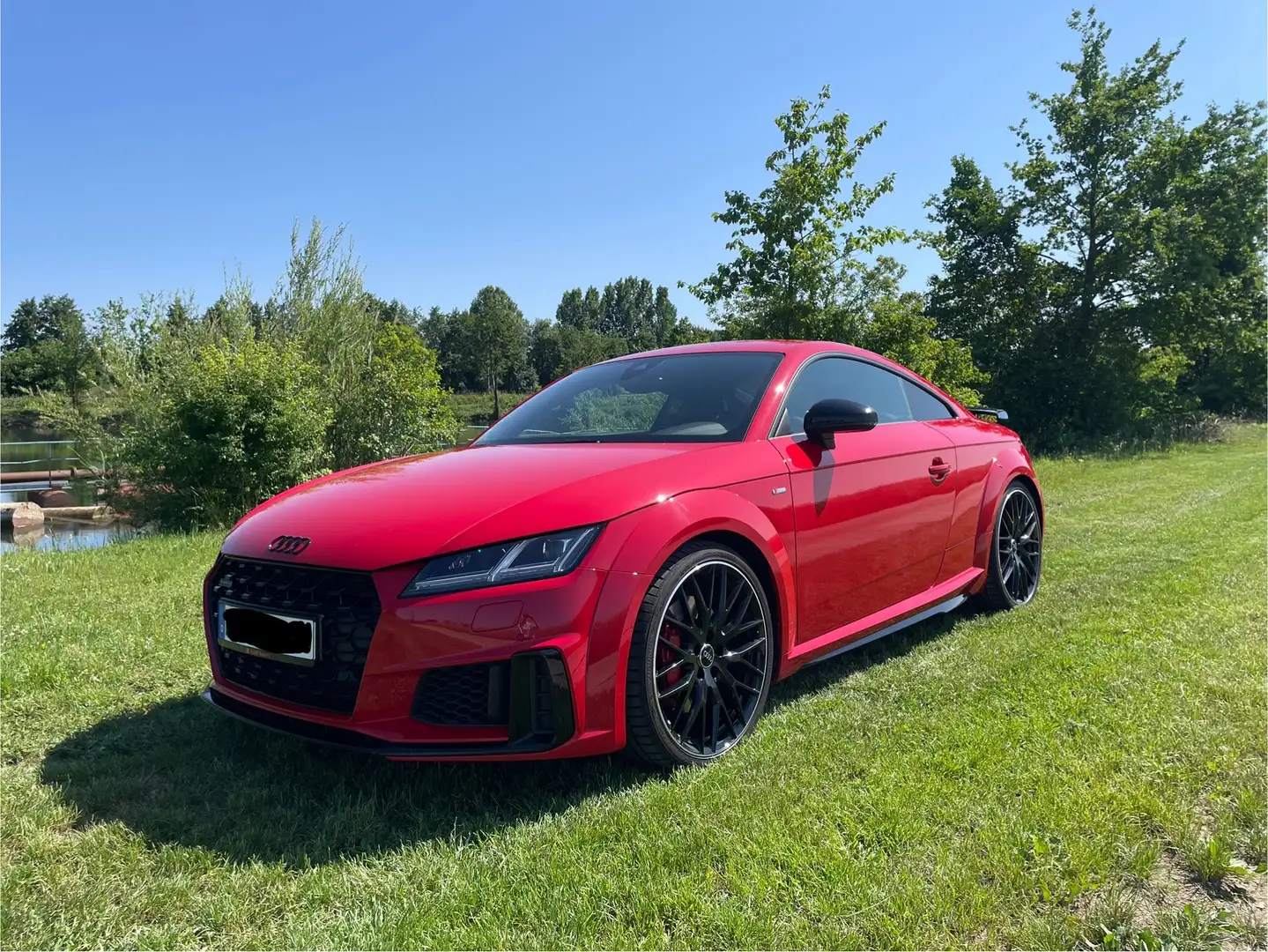 Audi TT Coupe 45 TFSI quattro S tronic Competiton+Garantie Rot - 1