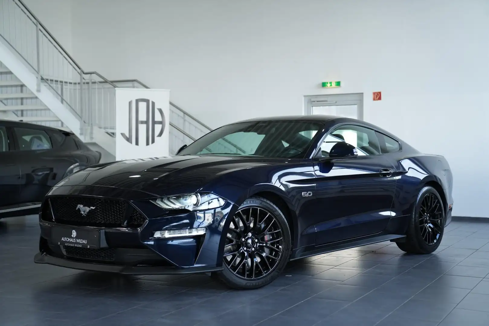 Ford Mustang GT Fastback *AUT*NAV*LED*SITZ+HZ+LÜ* Синий - 1