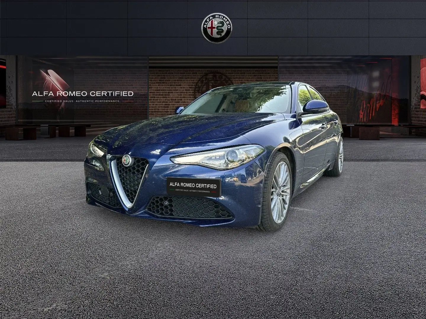 Alfa Romeo Giulia 2.2 Turbo AT8 150CV Super plava - 1