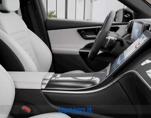 Mercedes-Benz GLC view 7